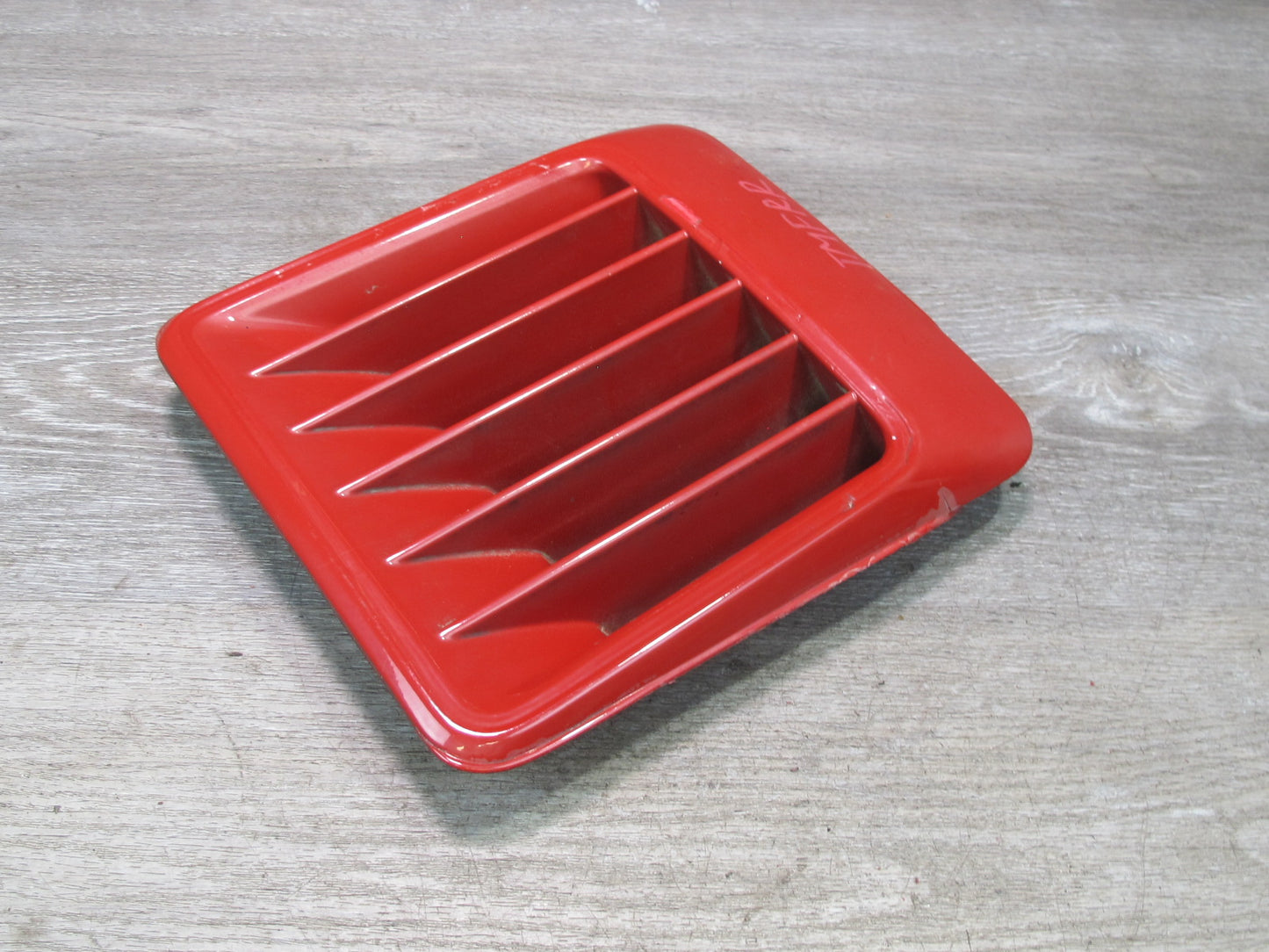 87-88 Toyota MR2 AW15 Right Quarter Panel Air Inlet Scoop Vent Grille RED OEM