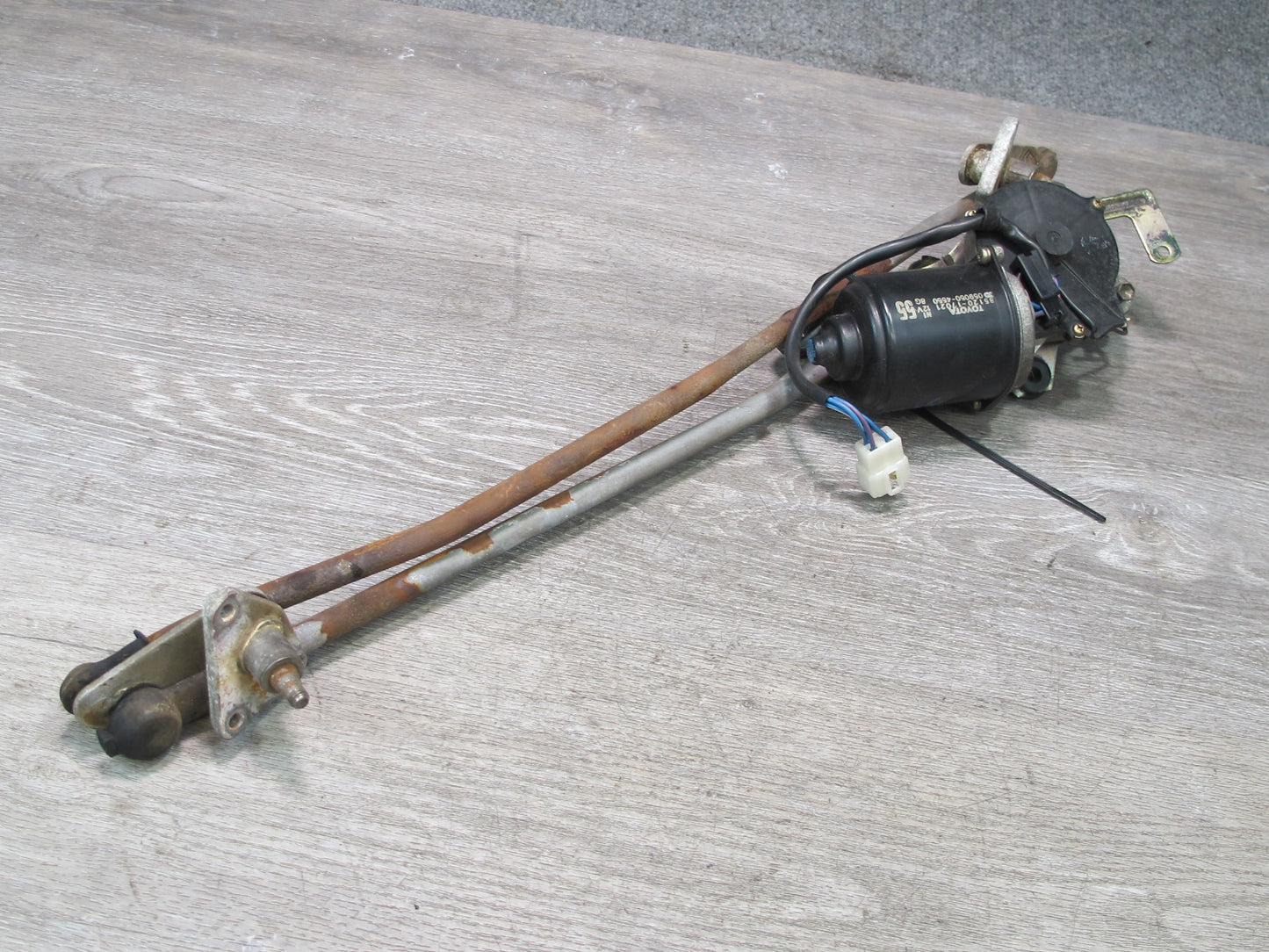 87-89 Toyota MR2 AW15 Front Windshield Wiper Transmission Linkage w Motor OEM