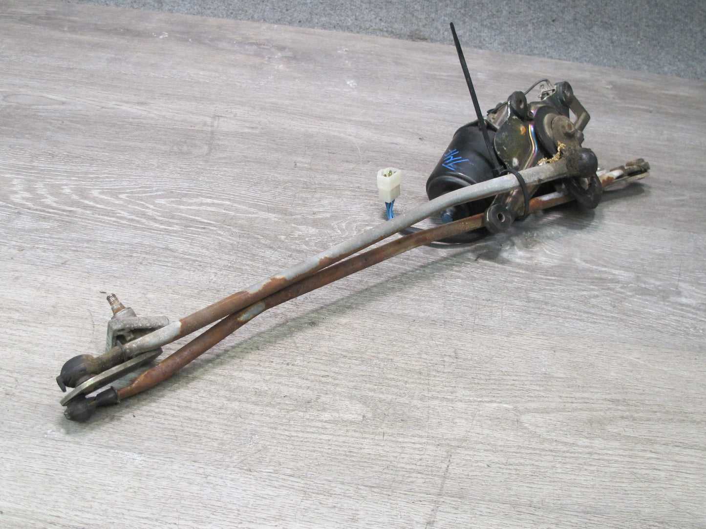 87-89 Toyota MR2 AW15 Front Windshield Wiper Transmission Linkage w Motor OEM