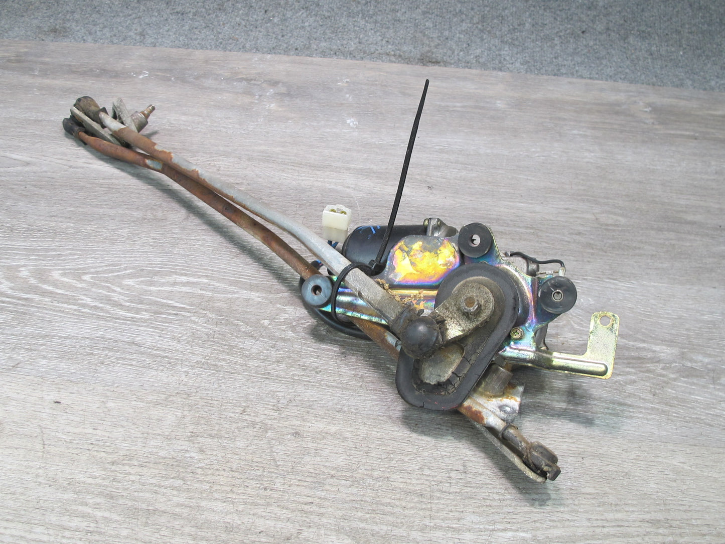 87-89 Toyota MR2 AW15 Front Windshield Wiper Transmission Linkage w Motor OEM