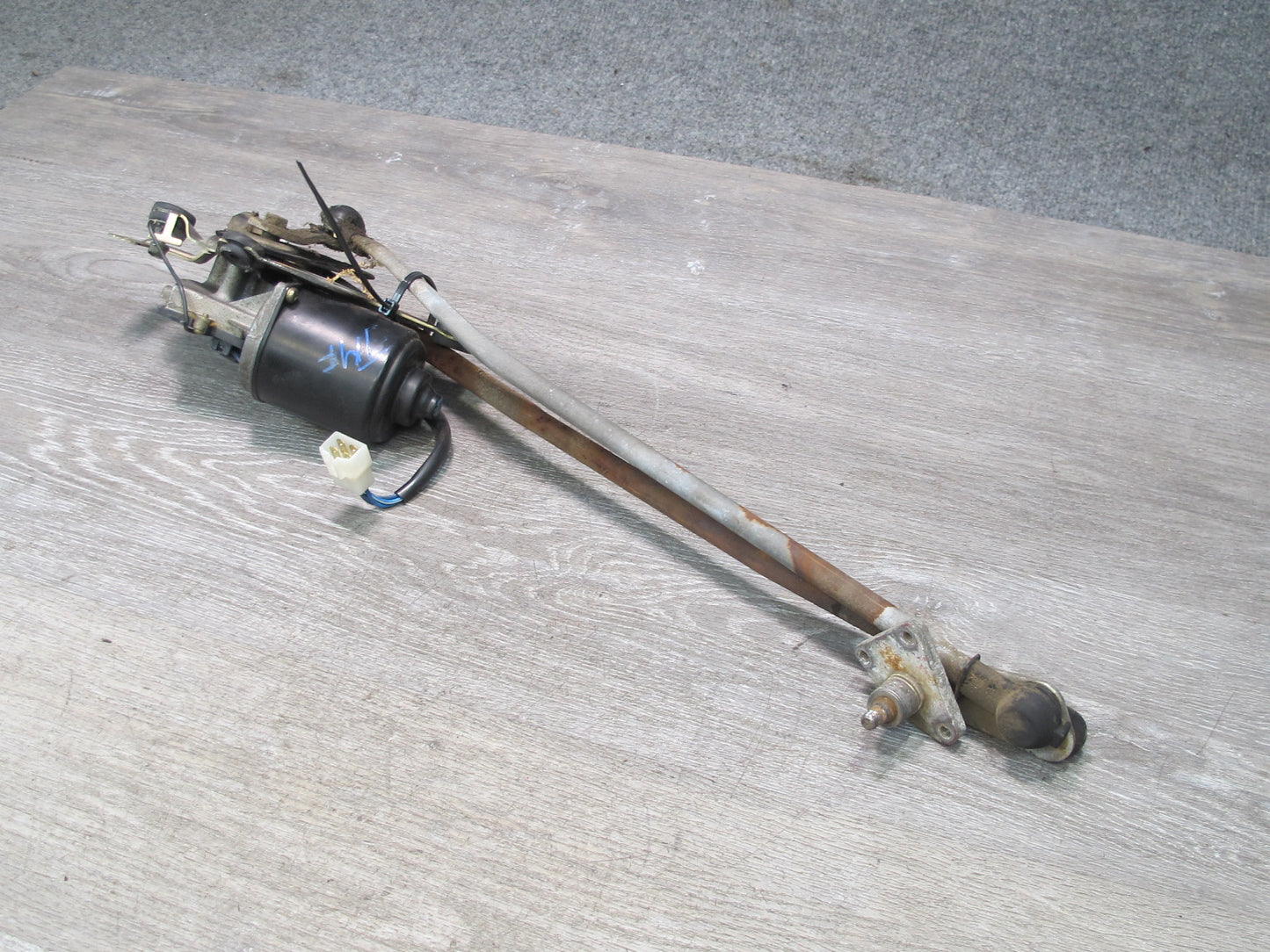 87-89 Toyota MR2 AW15 Front Windshield Wiper Transmission Linkage w Motor OEM