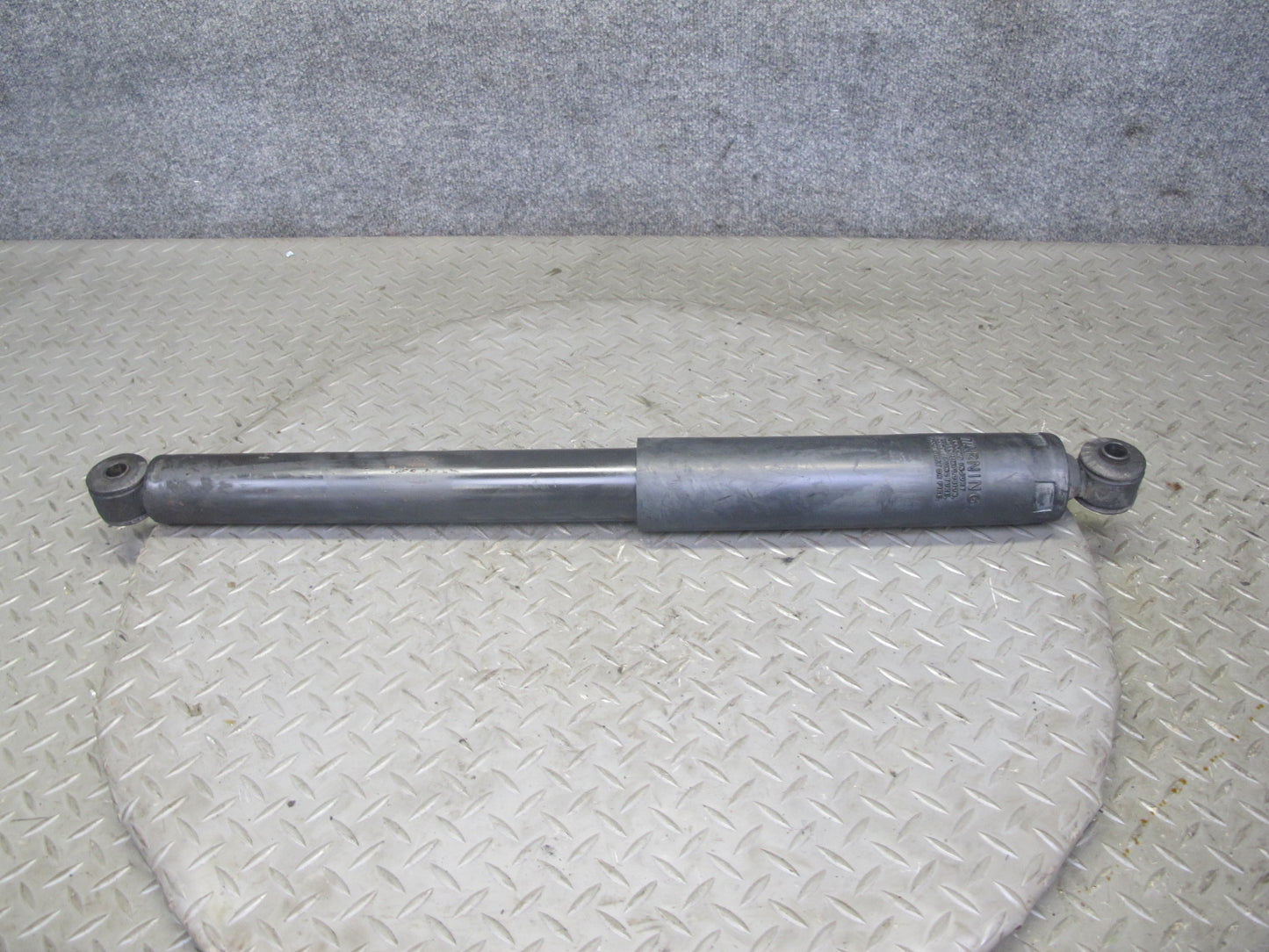 2003-2009 Hummer H2 Rear Left & Right Side Strut Shock Absorber Set of 2