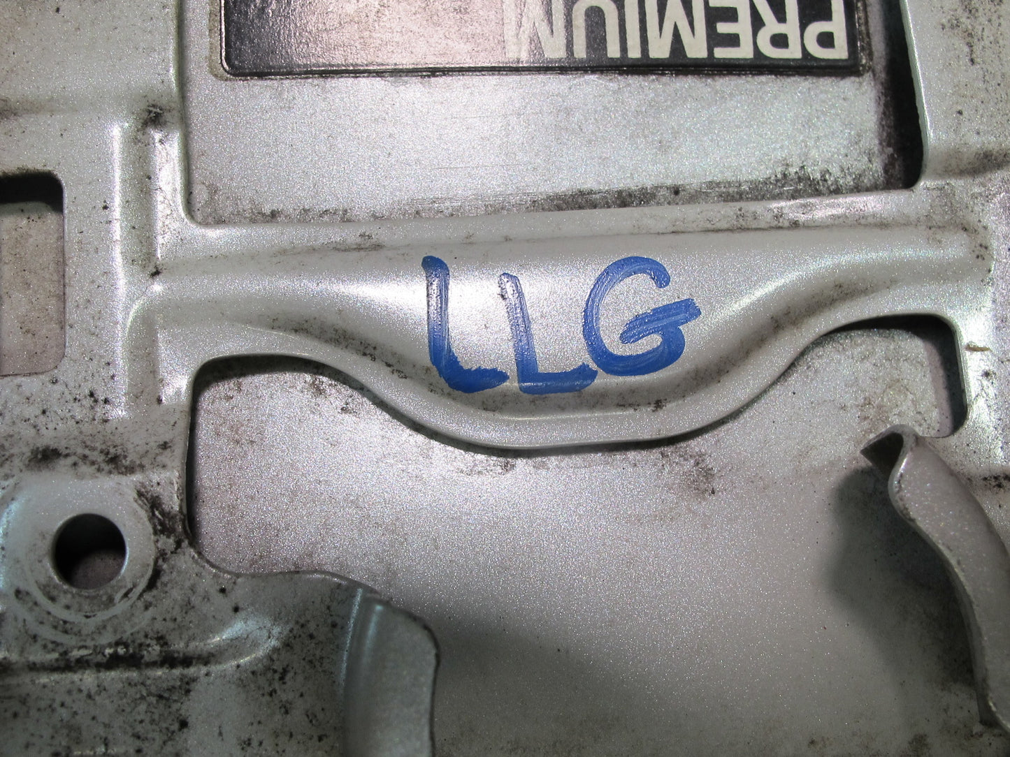 98-05 Lexus GS400 GS430 GS300 JZS160L Fuel Tank Filler Door Lid Cover OEM