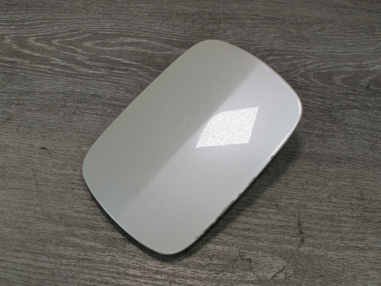 98-05 Lexus GS400 GS430 GS300 JZS160L Fuel Tank Filler Door Lid Cover OEM
