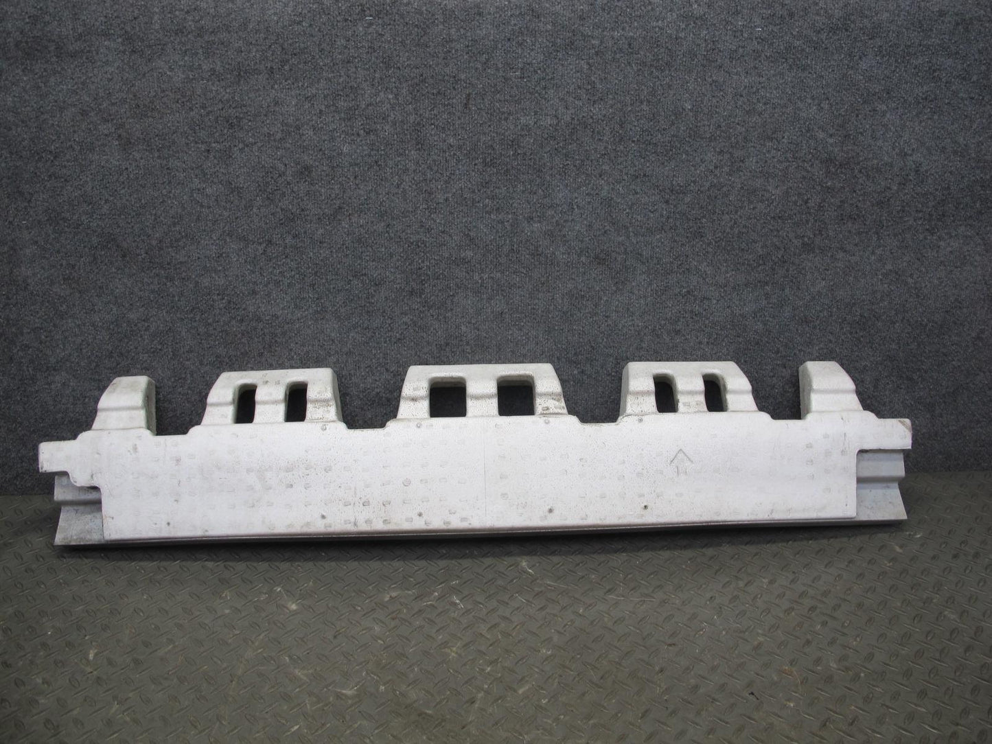 01-05 Lexus IS300 JCE10L Sedan Rear Bumper Impact Reinforcement Bar w Foam OEM