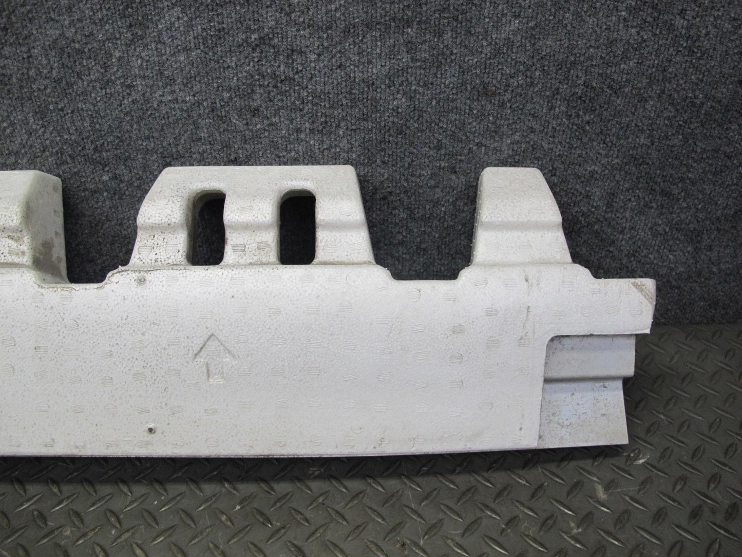 01-05 Lexus IS300 JCE10L Sedan Rear Bumper Impact Reinforcement Bar w Foam OEM