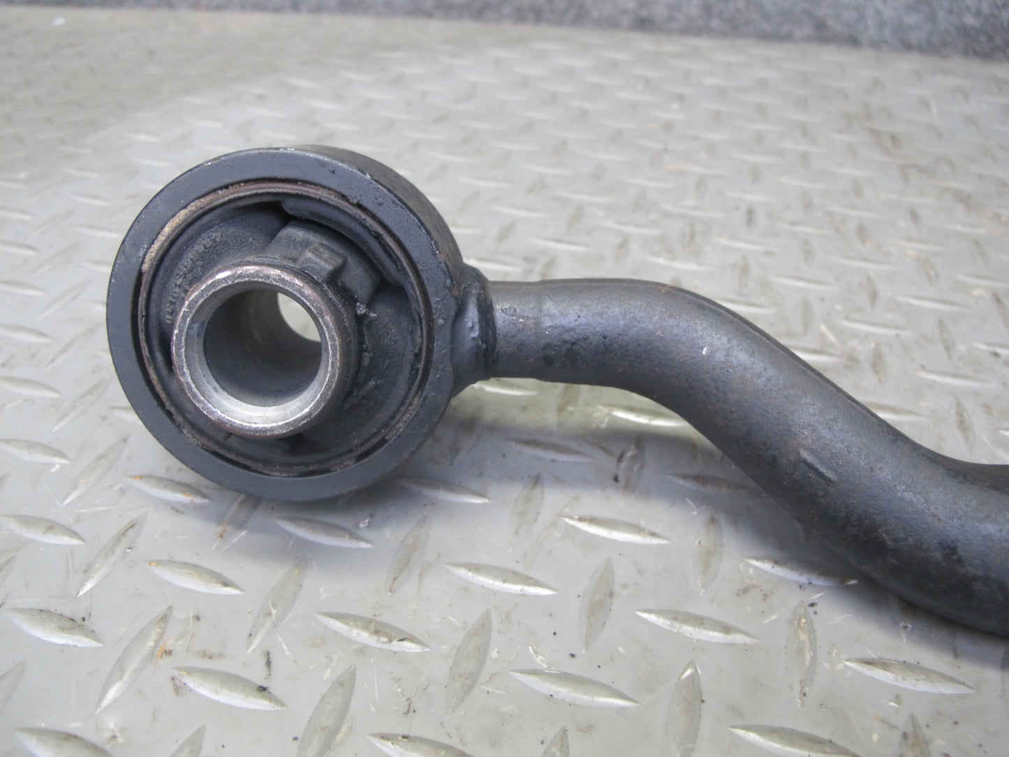 01-05 Lexus JCE10L IS300 Set of 2 Front Left Suspension Lower Control Arm OEM