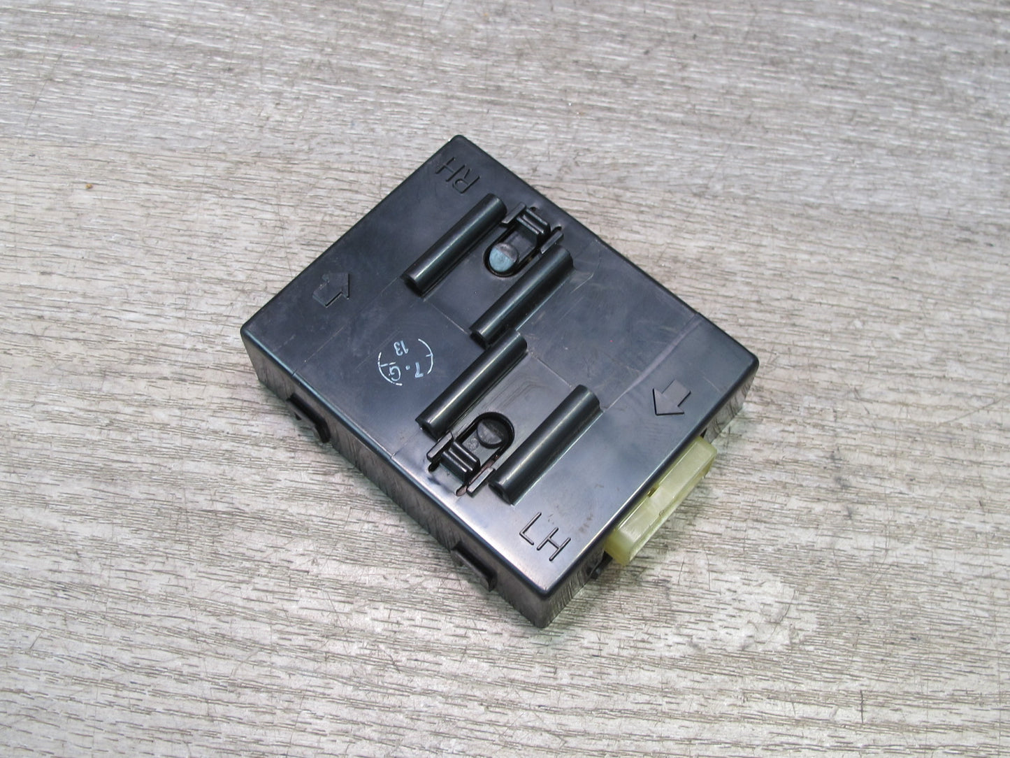 86-88 Toyota Supra MK3 Cooler Amplifier Stabilizer Module 88650-14240 OEM