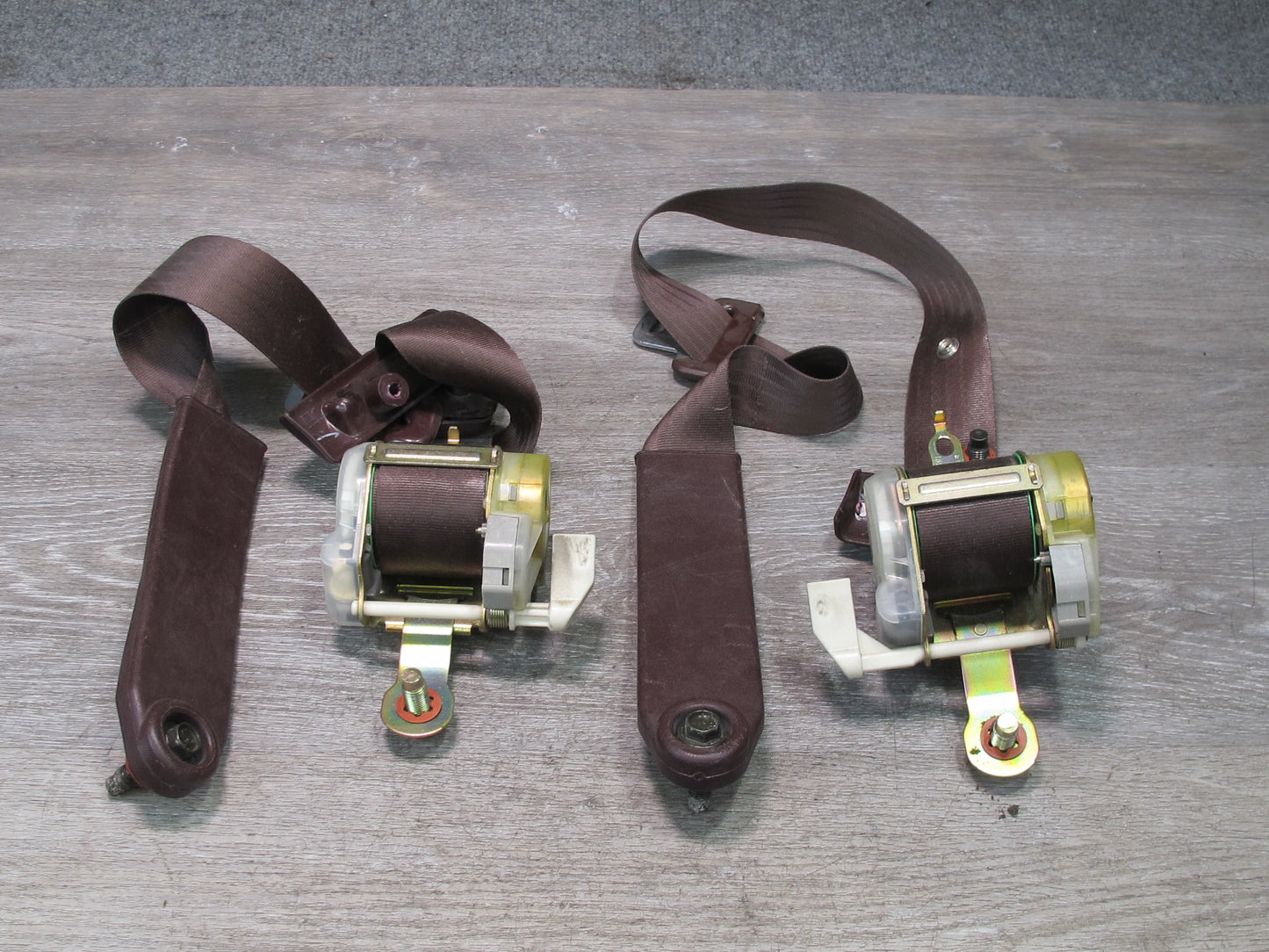 86-88 TOYOTA SUPRA MK3 FRONT LEFT & RIGHT SIDE SEATBELT RETRACTOR SET OEM