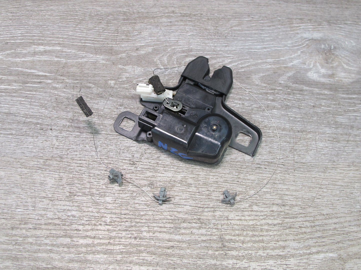 04-09 Nissan 350Z Z33 Convertible TOP Roof Left & Right Side Lock Latch Set OEM