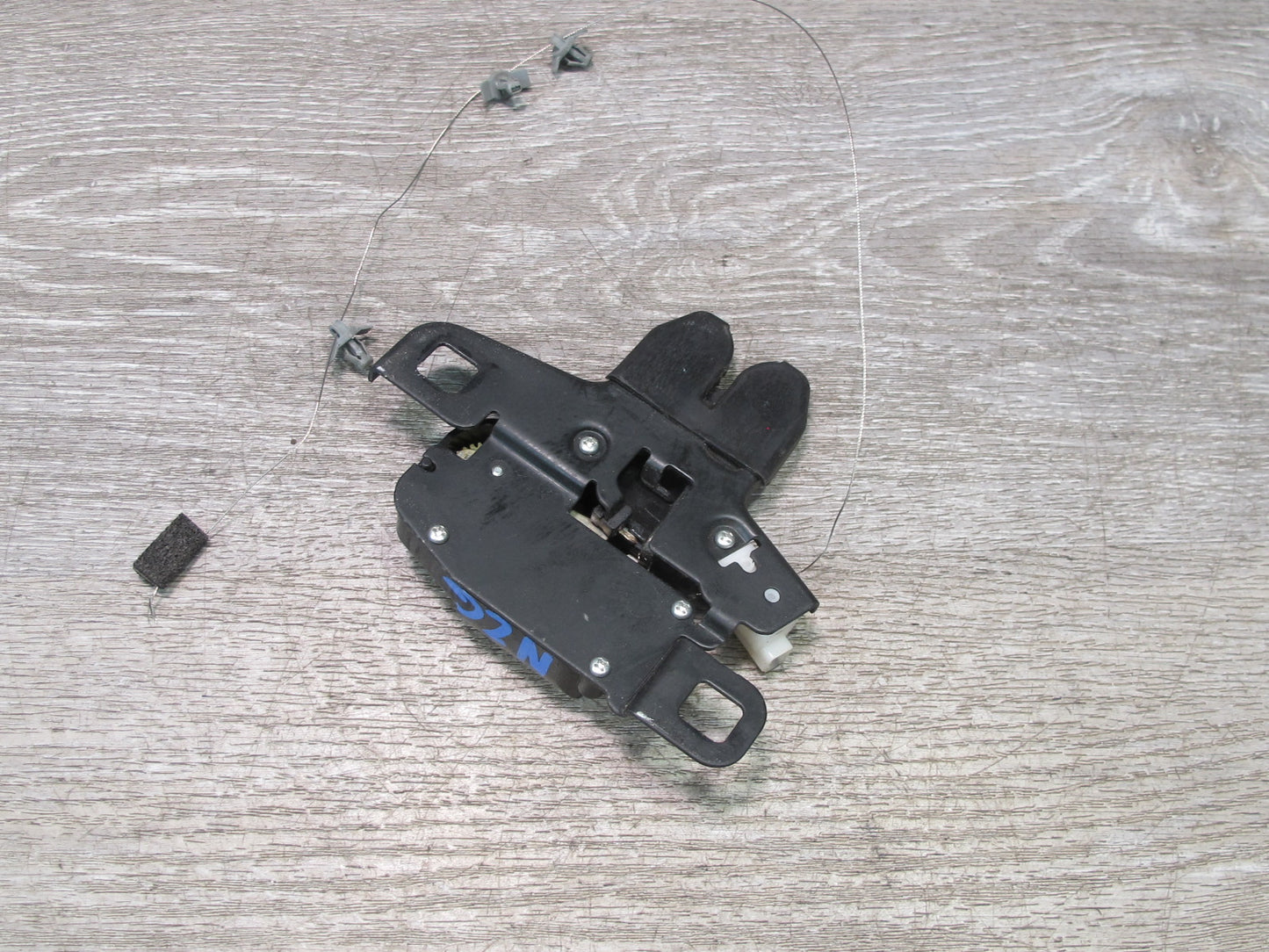 04-09 Nissan 350Z Z33 Convertible TOP Roof Left & Right Side Lock Latch Set OEM