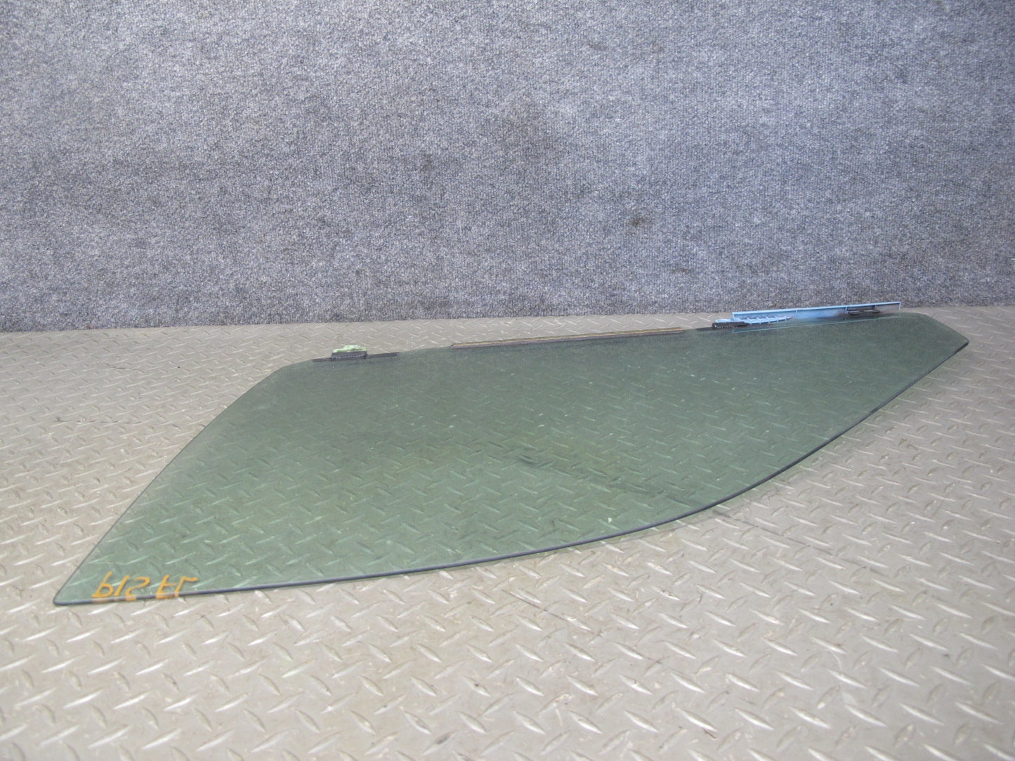 04-05 Lexus JCE10L IS300 Front Left Driver Door Glass Window OEM
