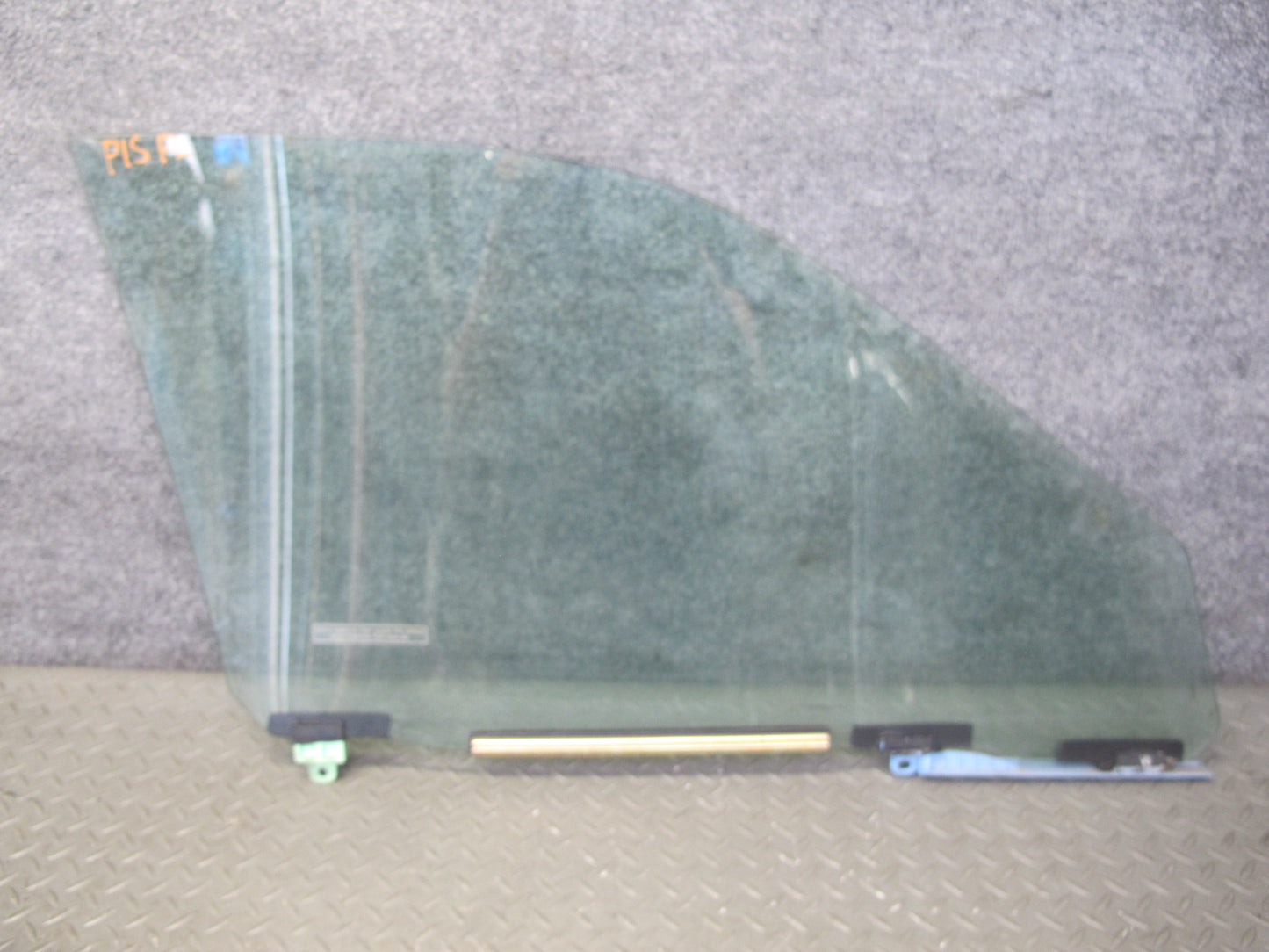 04-05 Lexus JCE10L IS300 Front Left Driver Door Glass Window OEM