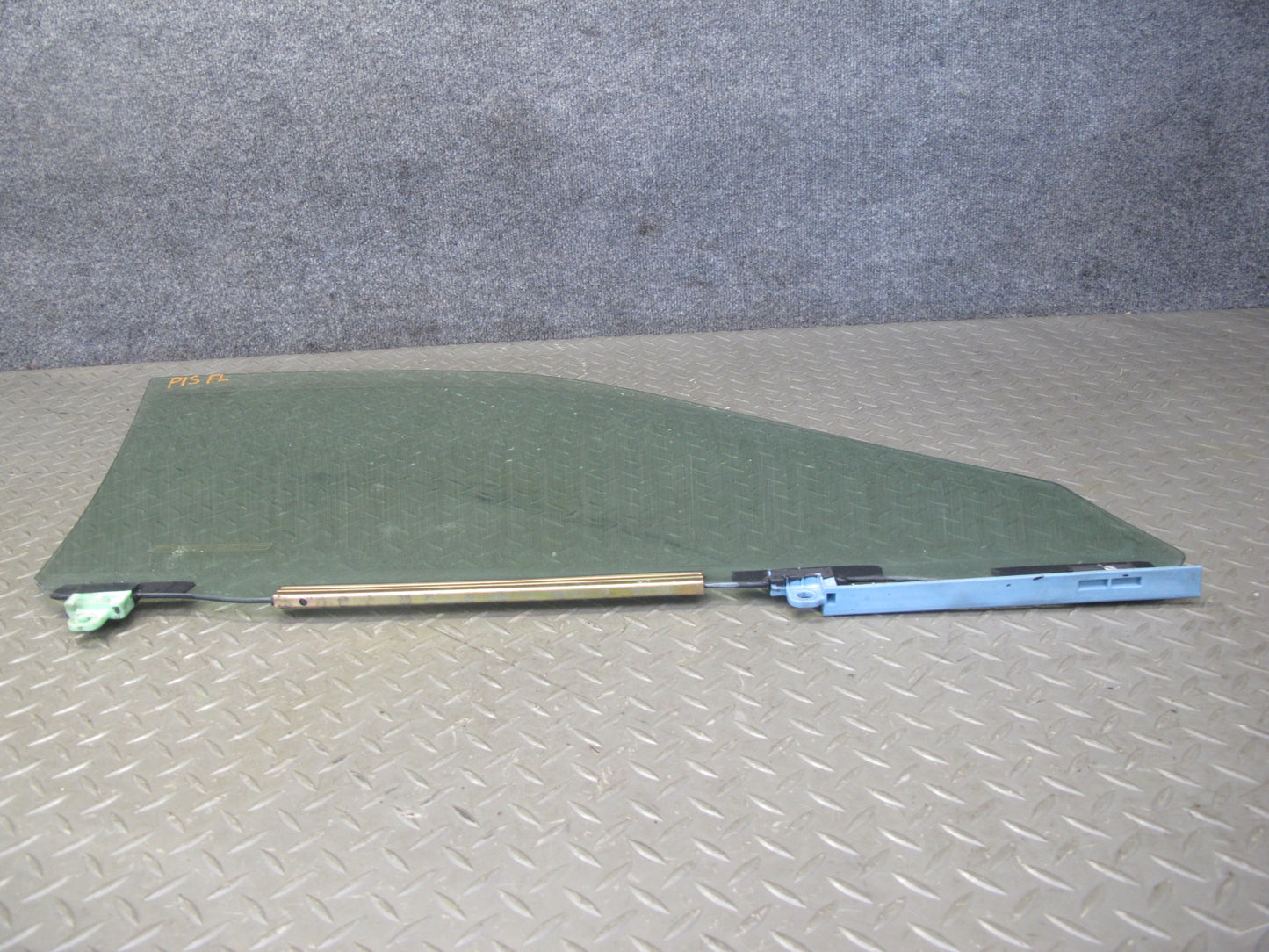 04-05 Lexus JCE10L IS300 Front Left Driver Door Glass Window OEM
