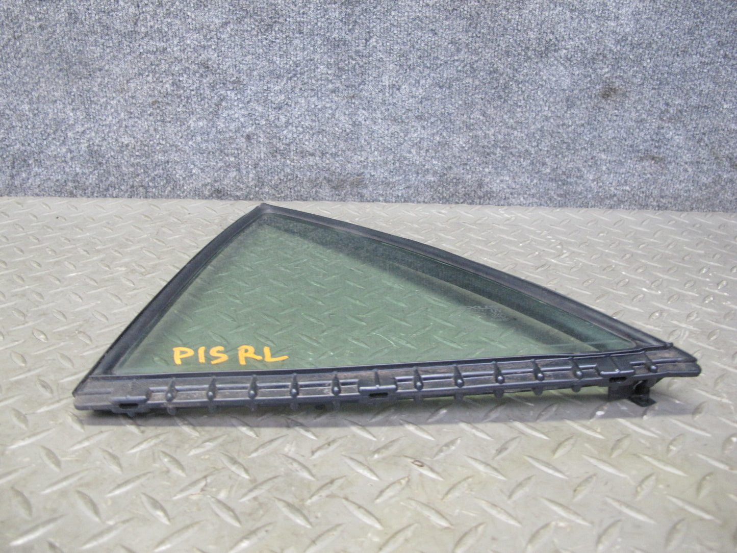 01-05 Lexus JCE10L IS300 Sedan Rear Left Door Quarter Glass Window OEM