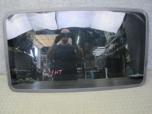 2003-2009 Hummer H2 Front Upper Sunroof Glass Window Panel