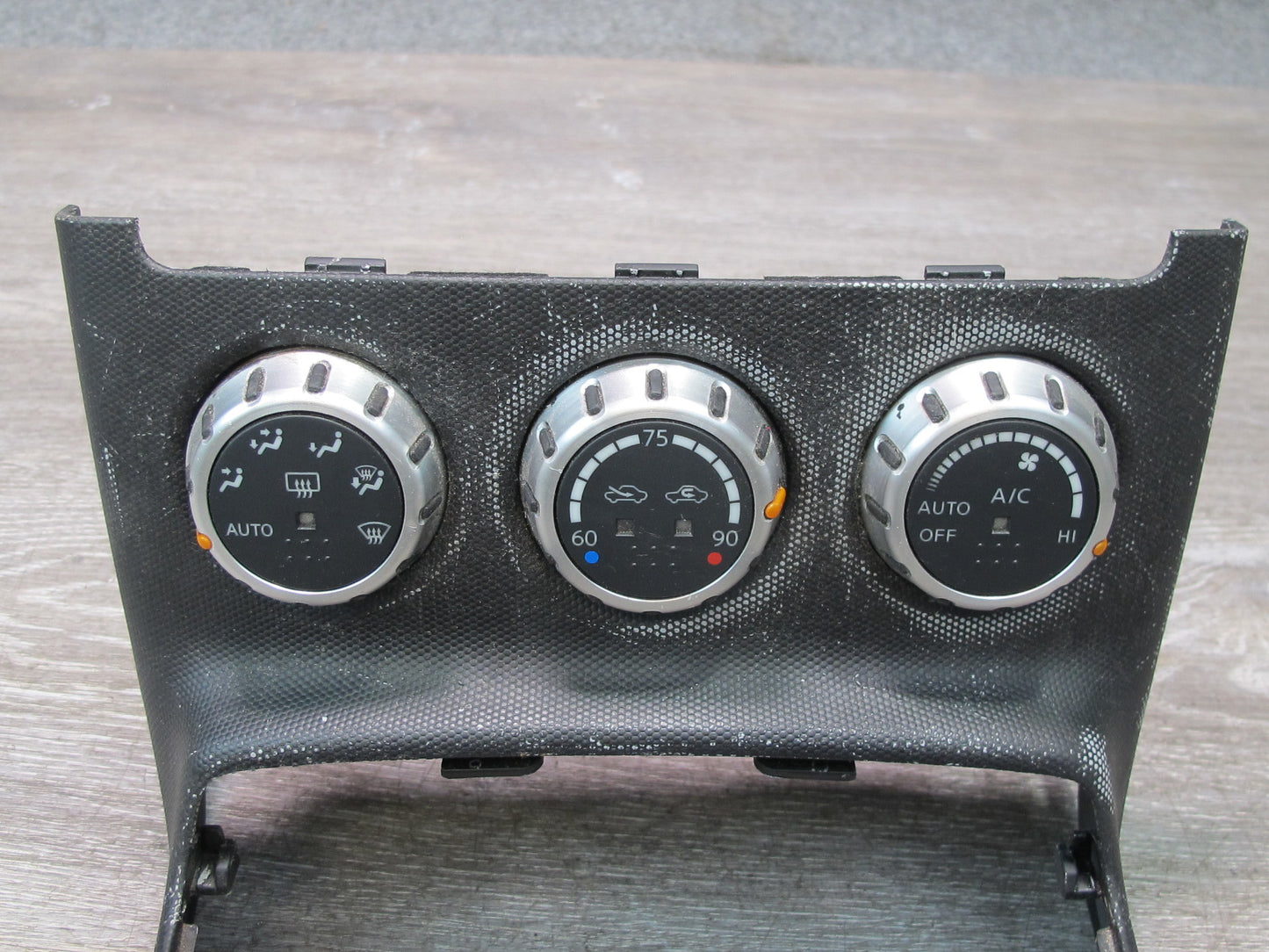 07-09 Nissan 350Z Convert A/C Heater Climate Control Switch Panel w Trim OEM