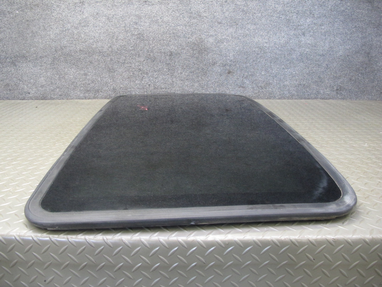 2003-2009 Hummer H2 Front Upper Sunroof Glass Window Panel