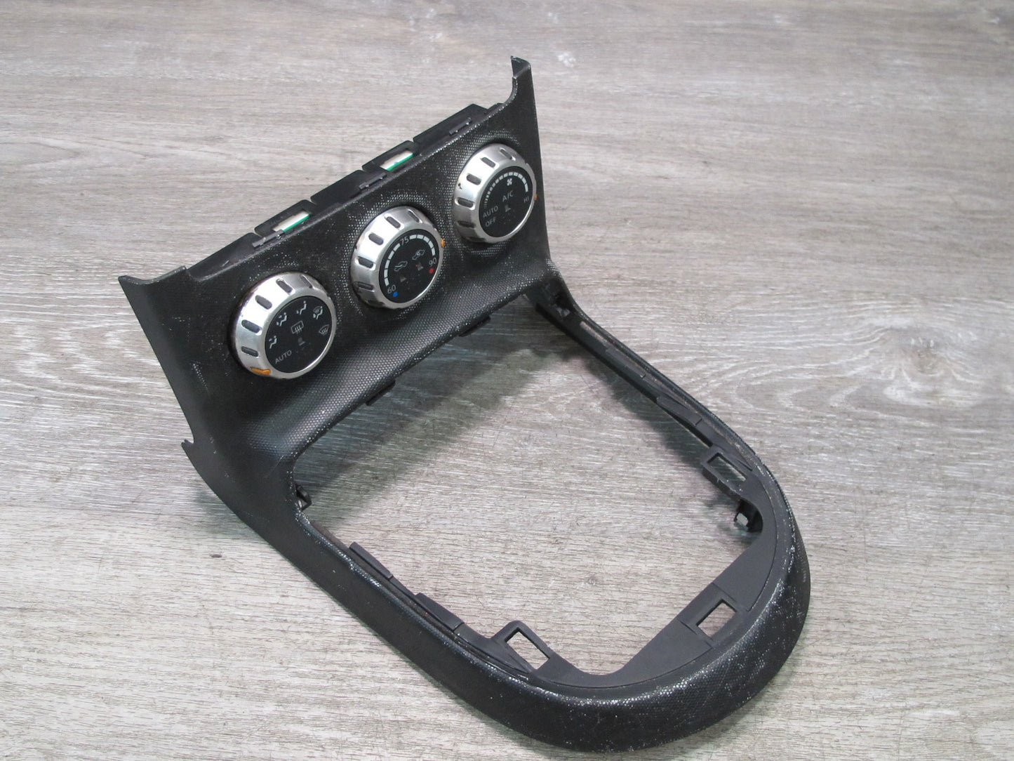 07-09 Nissan 350Z Convert A/C Heater Climate Control Switch Panel w Trim OEM