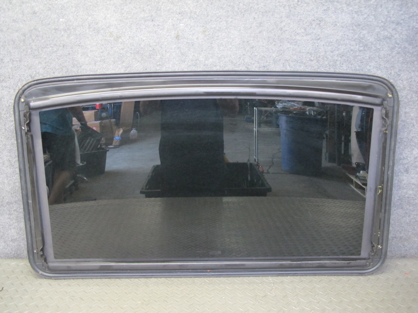2003-2009 Hummer H2 Front Upper Sunroof Glass Window Panel