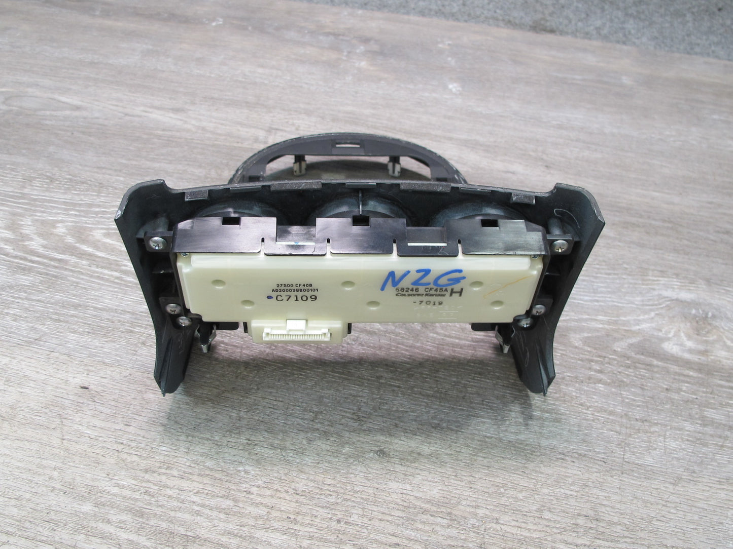 07-09 Nissan 350Z Convert A/C Heater Climate Control Switch Panel w Trim OEM