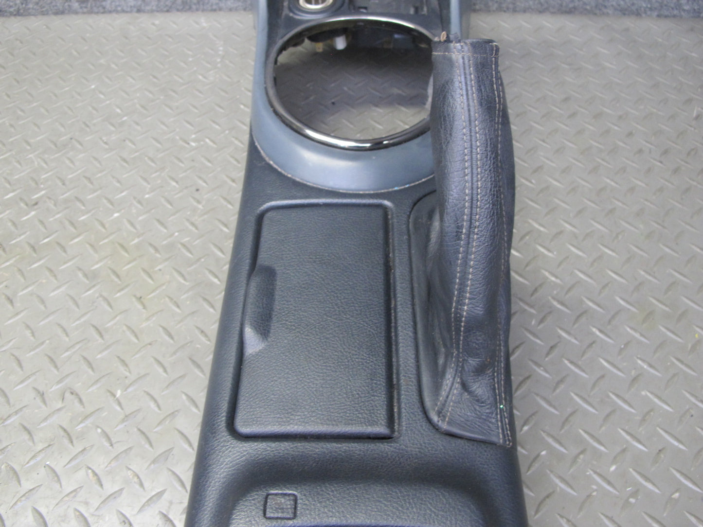 03-05 Lexus JCE10L IS300 A/T Center Console Trim Cover Panel Black OEM