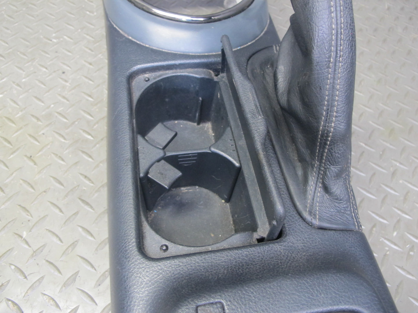 03-05 Lexus JCE10L IS300 A/T Center Console Trim Cover Panel Black OEM