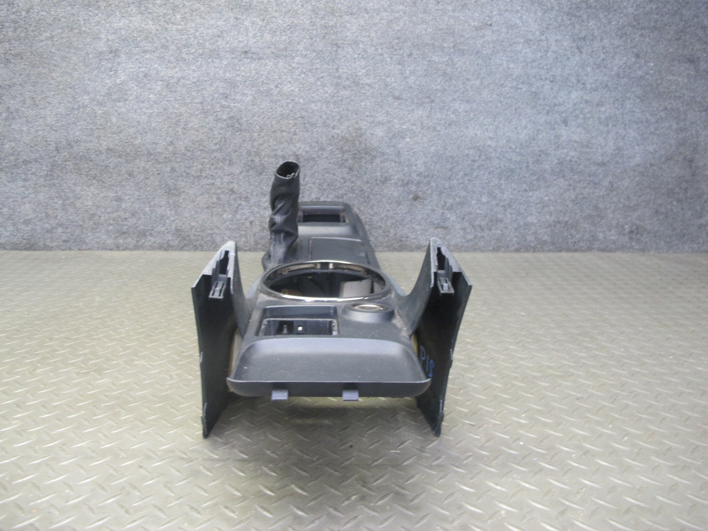 03-05 Lexus JCE10L IS300 A/T Center Console Trim Cover Panel Black OEM