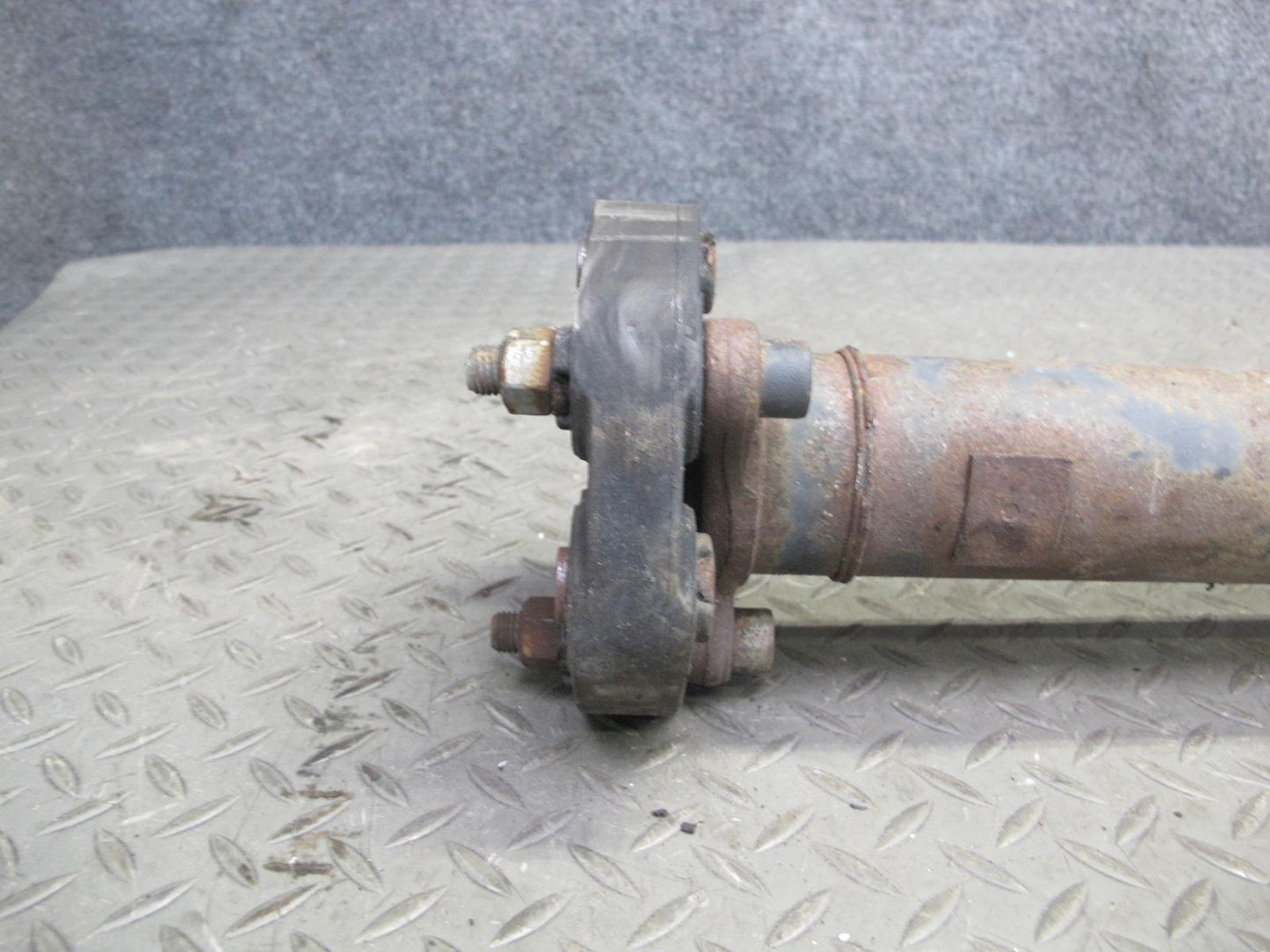 12-18 Mercedes W166 GLE350 ML350 M276 AWD A/T Rear Driveshaft 1664106306 OEM