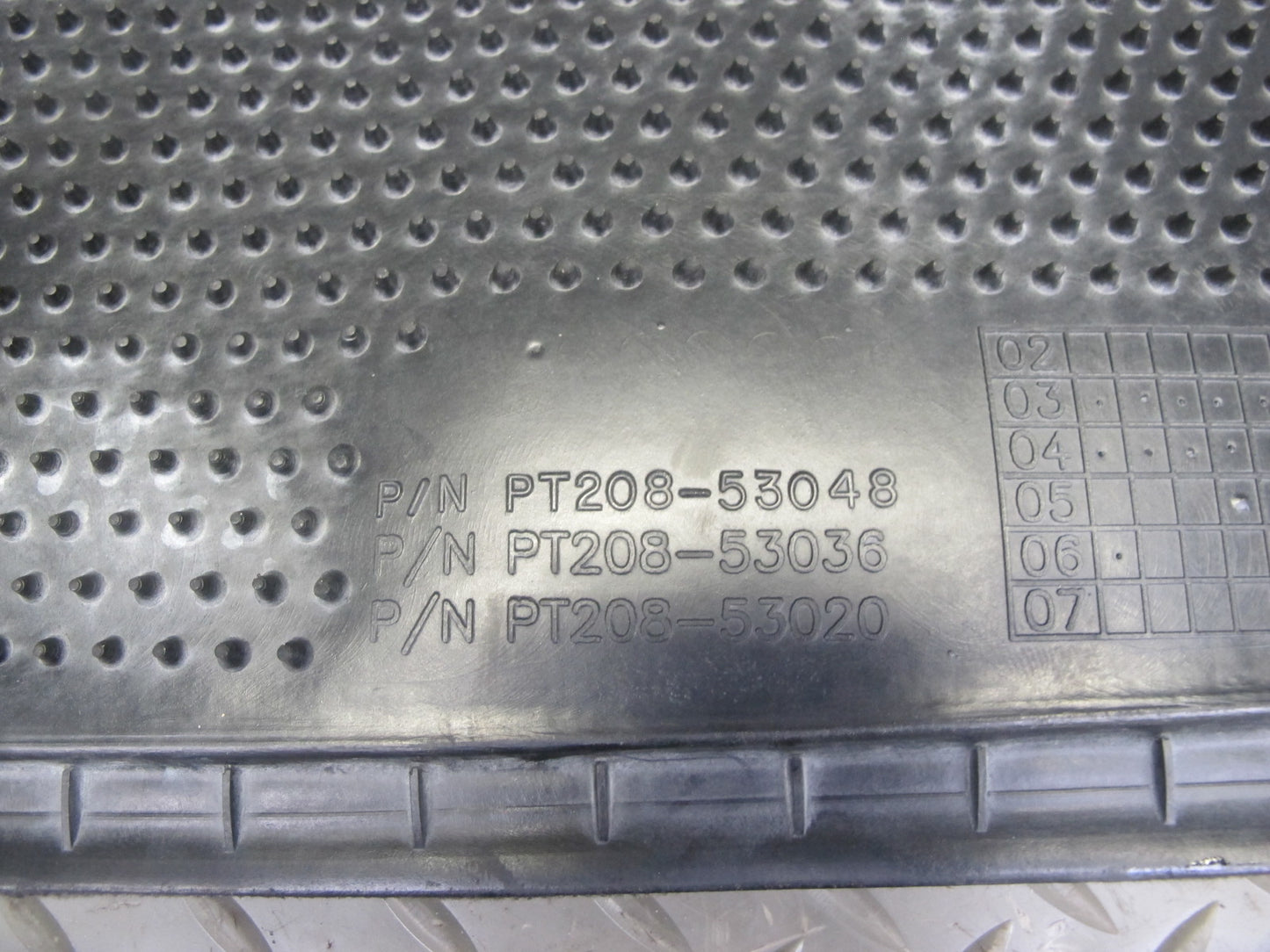 01-05 Lexus IS300 Set of 4 Front & Rear Left & Right Carpet Floor MAT Black OEM