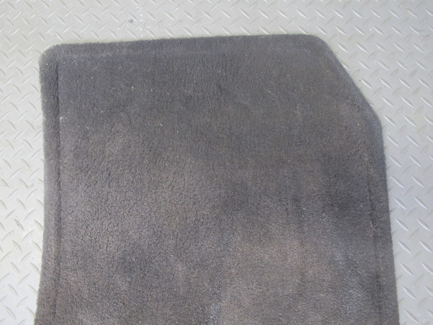 01-05 Lexus IS300 Set of 4 Front & Rear Left & Right Carpet Floor MAT Black OEM