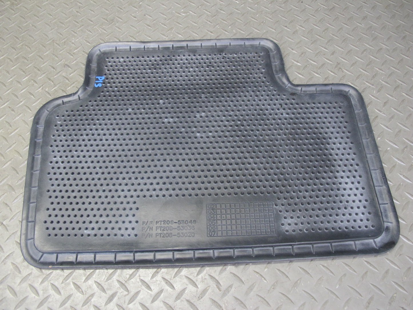 01-05 Lexus IS300 Set of 4 Front & Rear Left & Right Carpet Floor MAT Black OEM