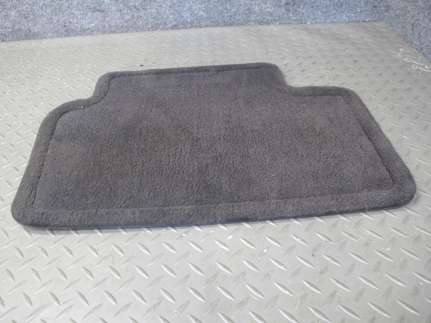 01-05 Lexus IS300 Set of 4 Front & Rear Left & Right Carpet Floor MAT Black OEM