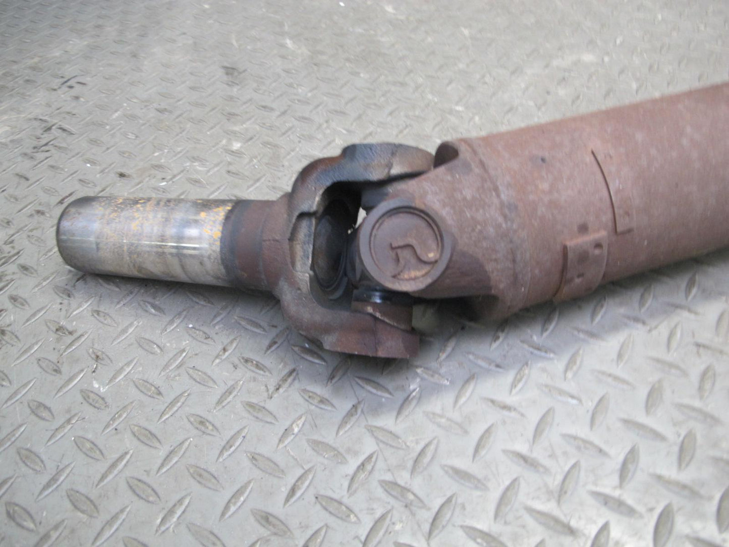 2003-2007 Hummer H2 Rear Drive Shaft Propeller Assembly