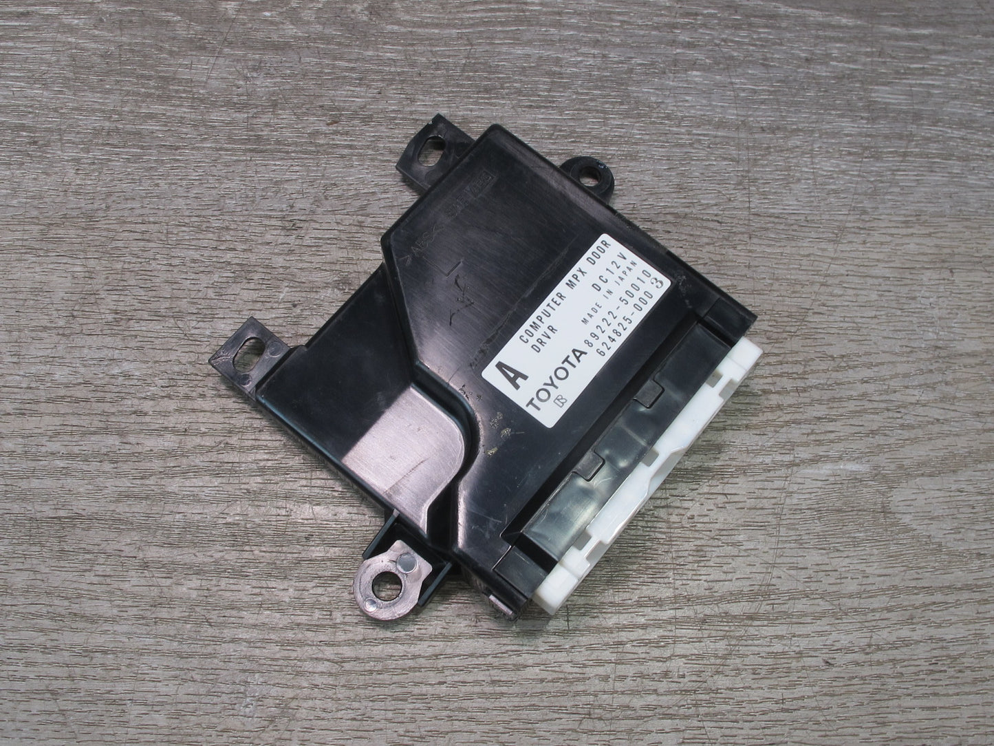 95-97 Lexus LS400 UCF20L Front Left Driver Door Control Module 89222-50010 OEM