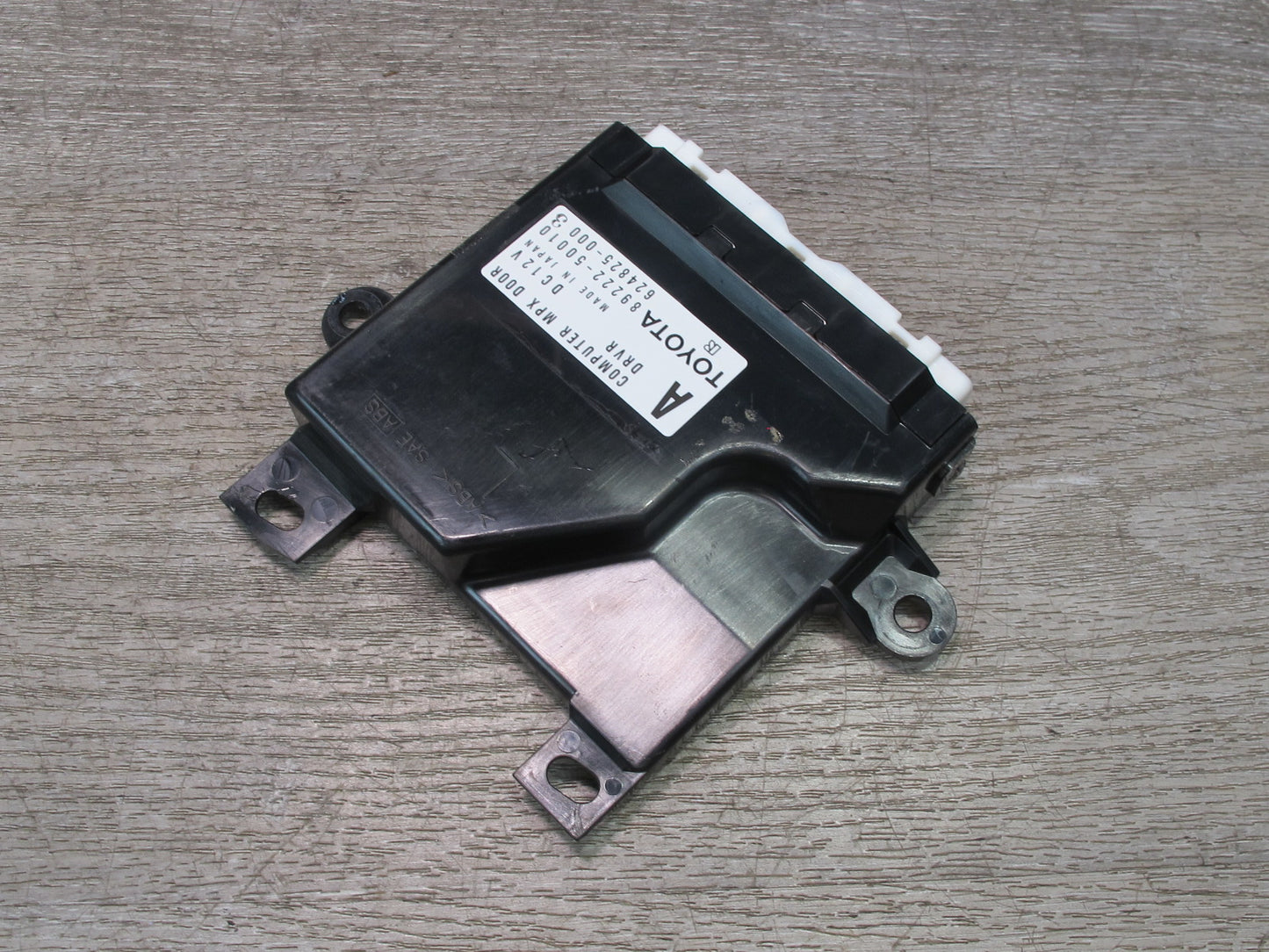 95-97 Lexus LS400 UCF20L Front Left Driver Door Control Module 89222-50010 OEM