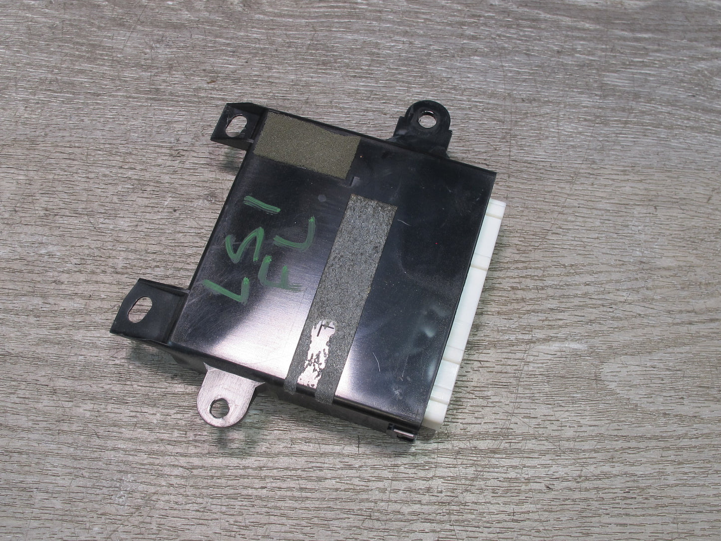 95-97 Lexus LS400 UCF20L Front Left Driver Door Control Module 89222-50010 OEM