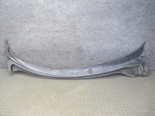 05-07 Chevrolet Corvette C6 Front Windshield Air Vent Cowl Trim Panel OEM