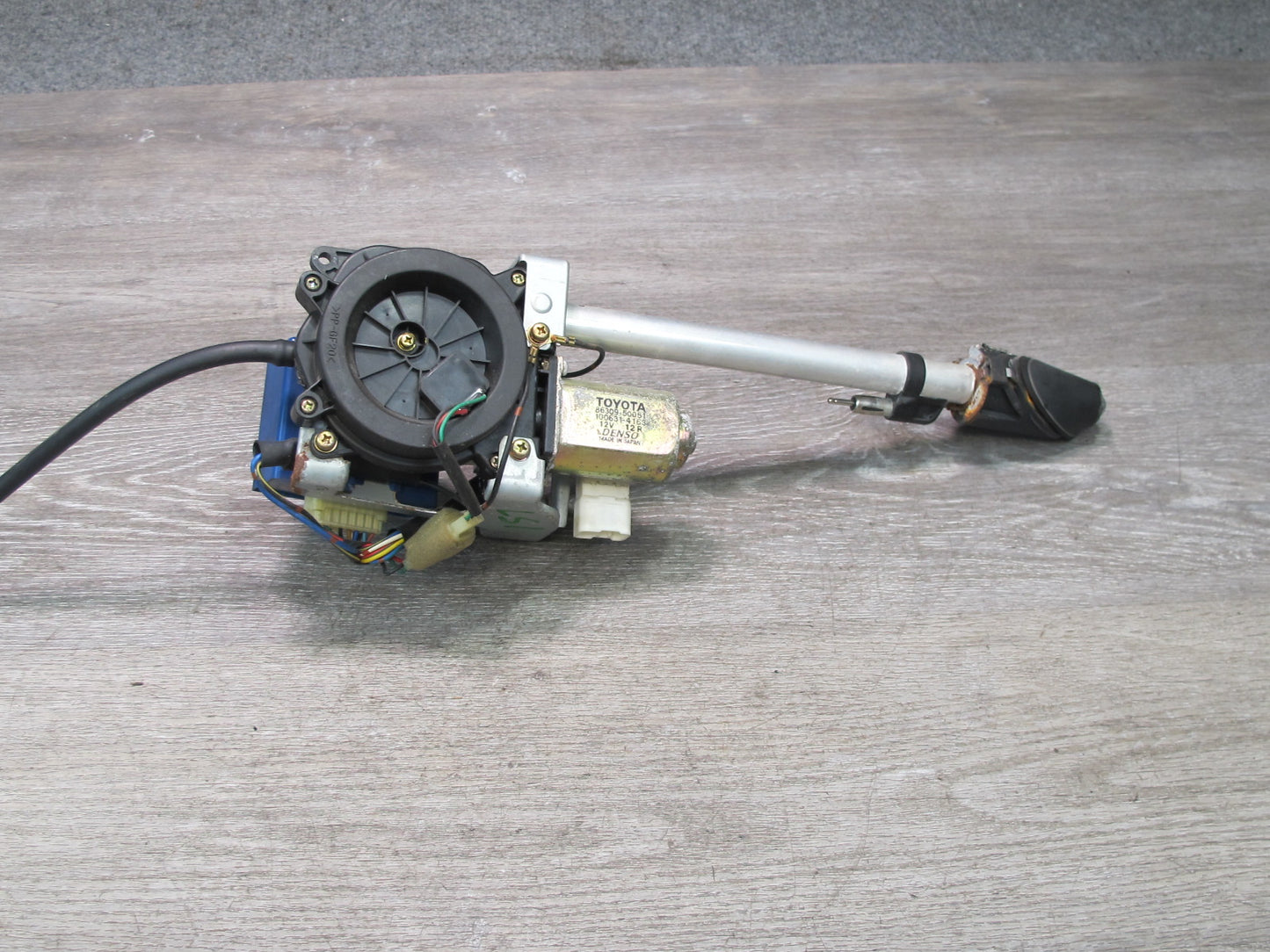 95-97 Lexus UCF20L LS400 Radio Power Antenna Motor w Relay Module Assembly OEM