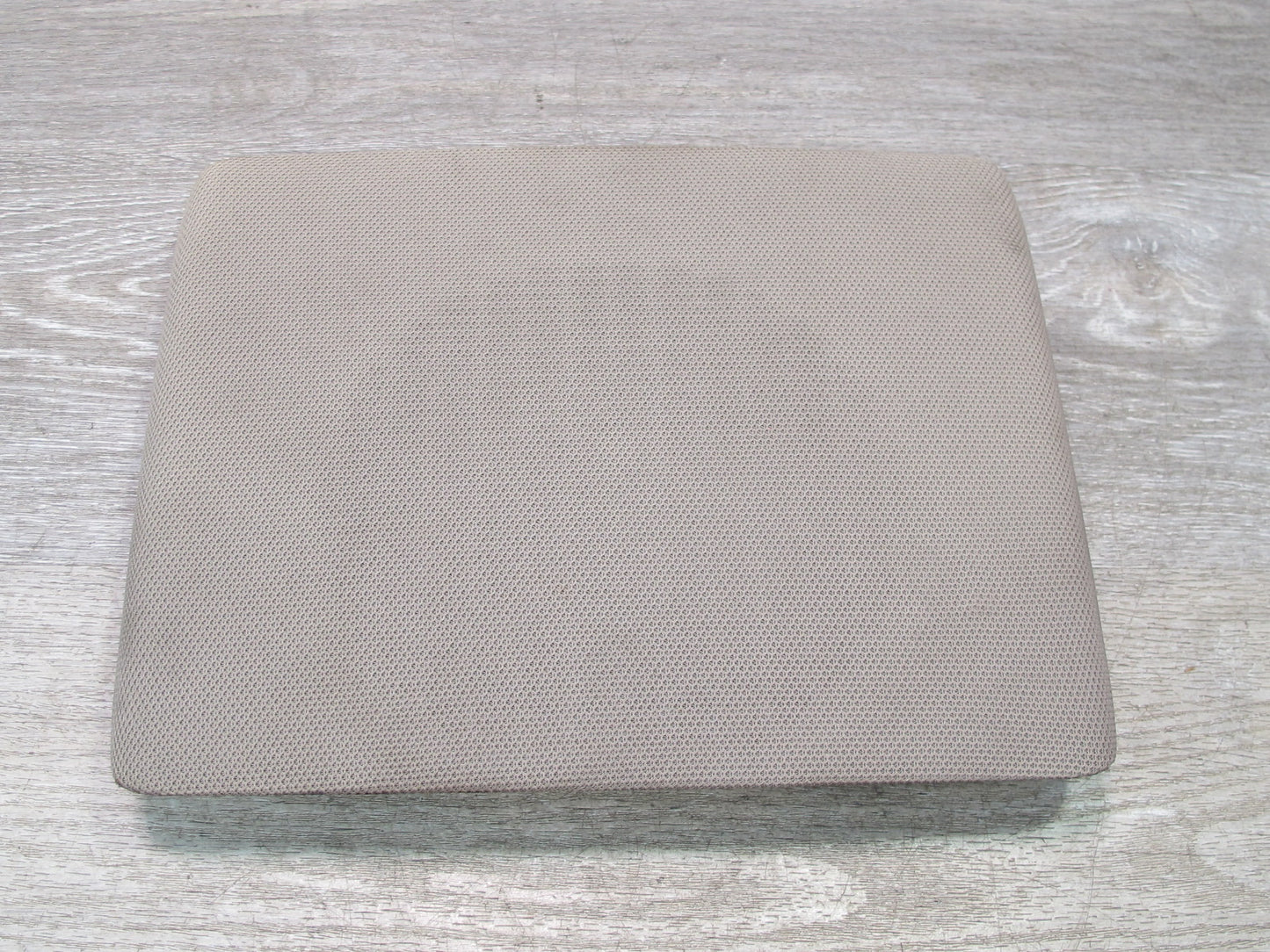 95-00 Lexus LS400 Rear Package Tray Subwoofer Speaker Trim Ivory 64033-50070 OEM