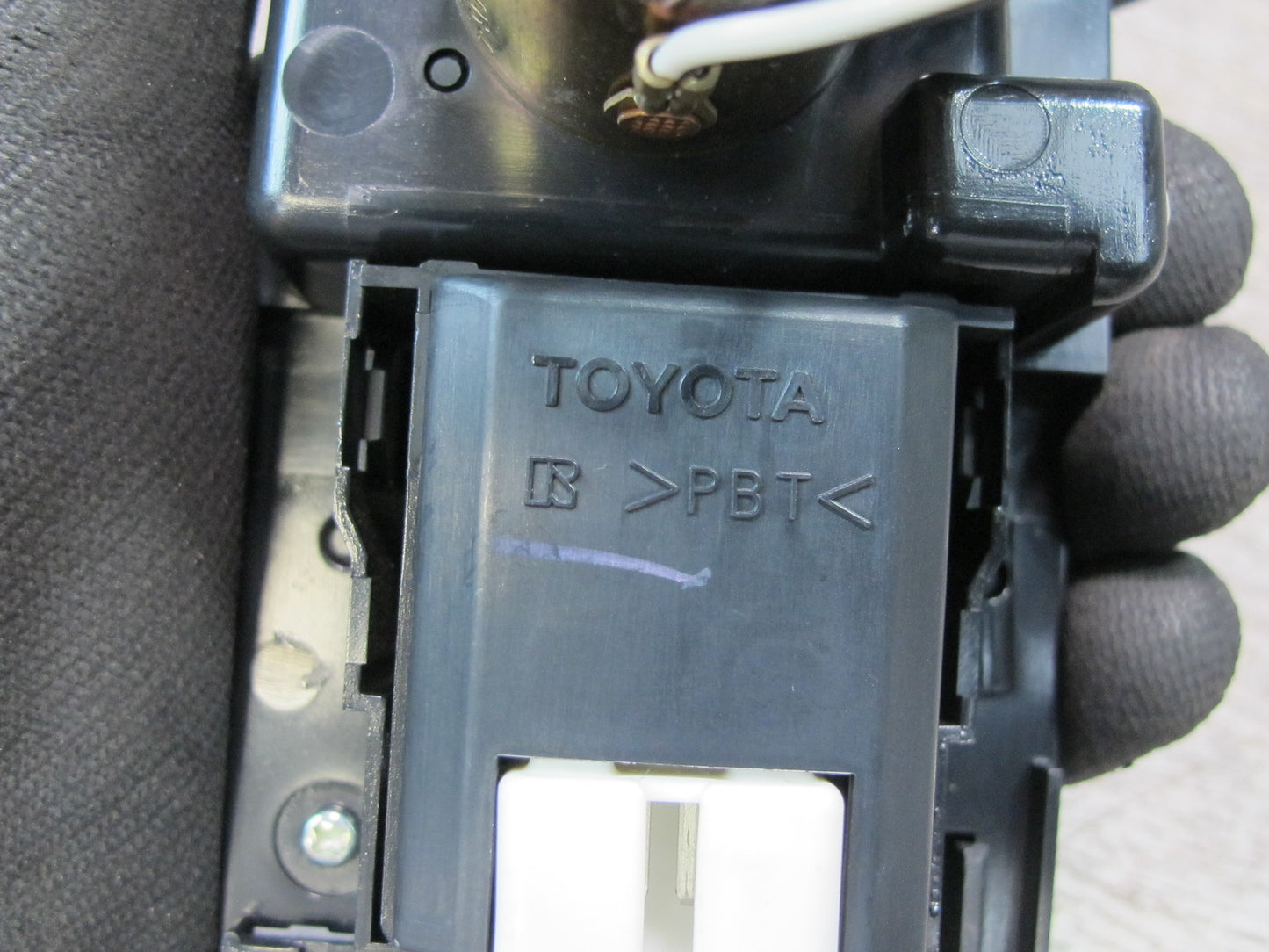 95-97 Lexus LS400 UCF20L Rear Left Door Ashtray w Window Switch & Trim OEM