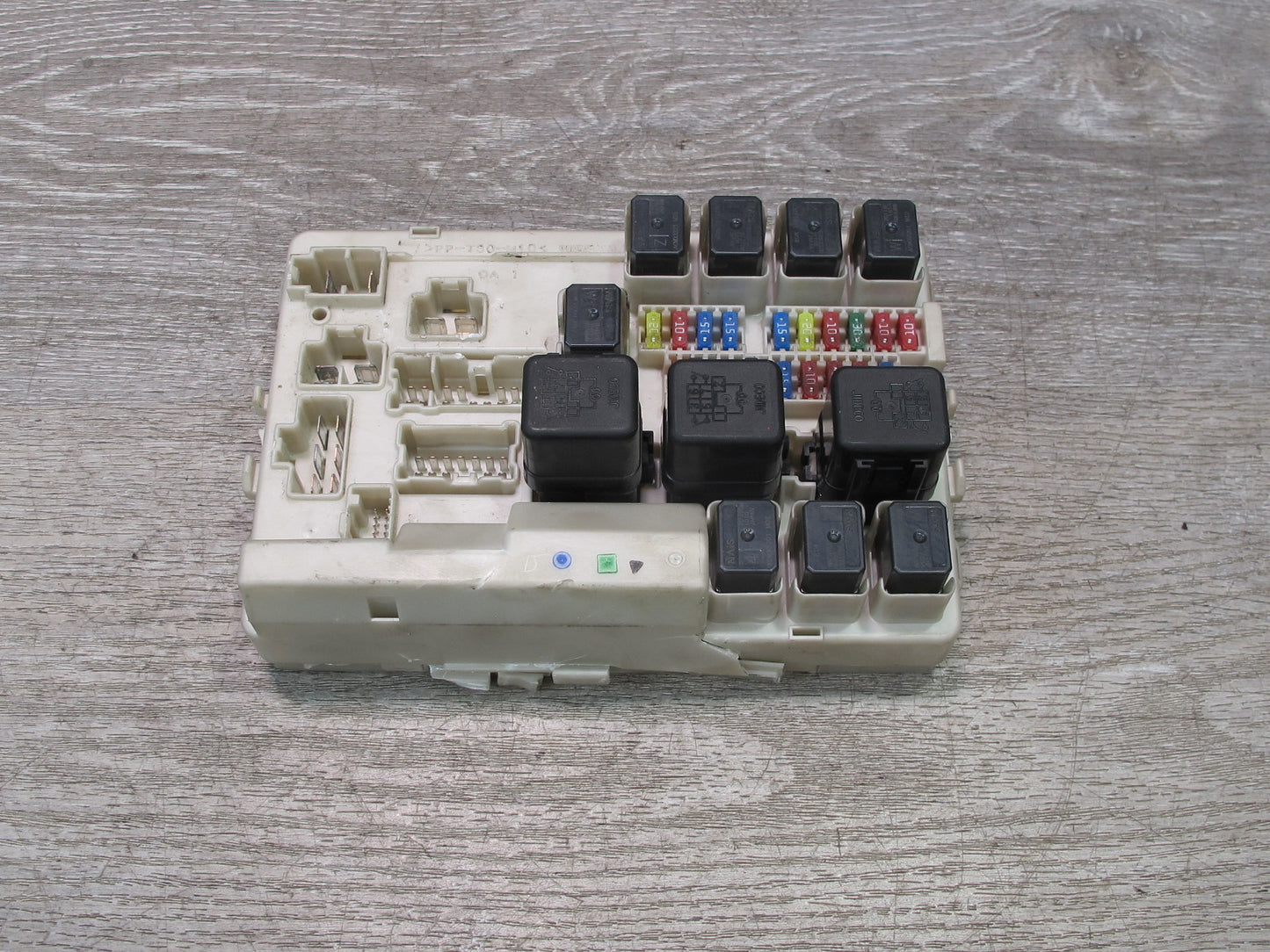 07-09 Nissan Z33 350Z Convertible A/T Under Hood Ipdm Relay Fuse Box OEM