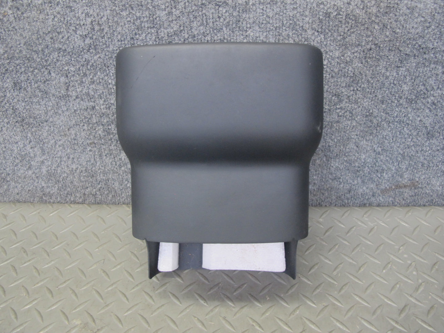 01-05 Lexus JCE10L IS300 Steering Column Upper & Lower Cover Trim Black Assy OEM