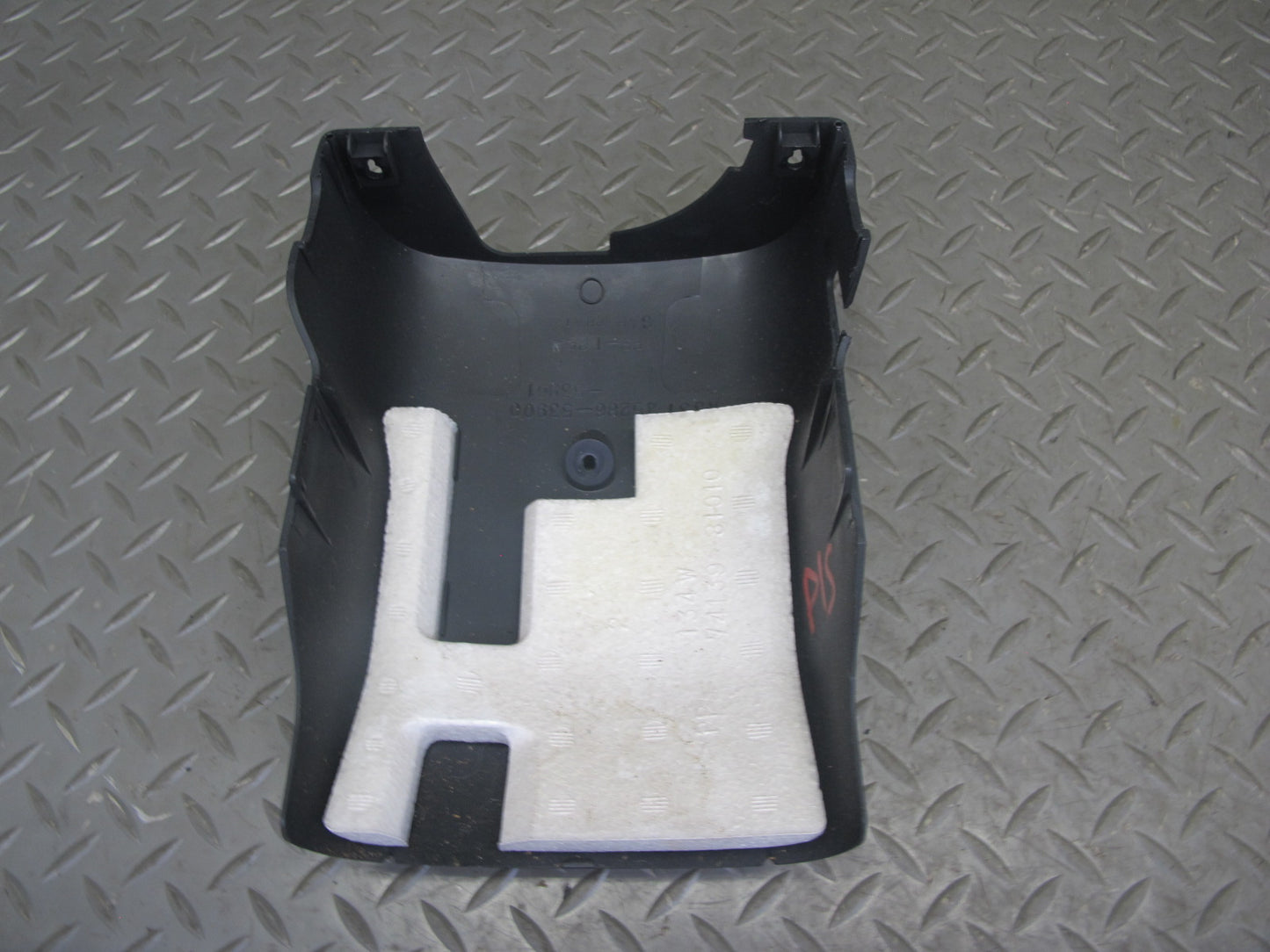 01-05 Lexus JCE10L IS300 Steering Column Upper & Lower Cover Trim Black Assy OEM