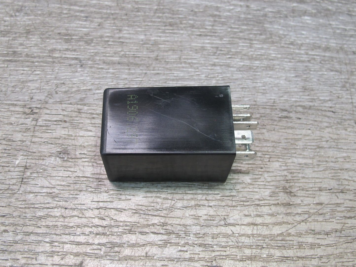 2003-2010 Porsche Cayenne 955 Servotronic 462 Relay Module 7L5907160A