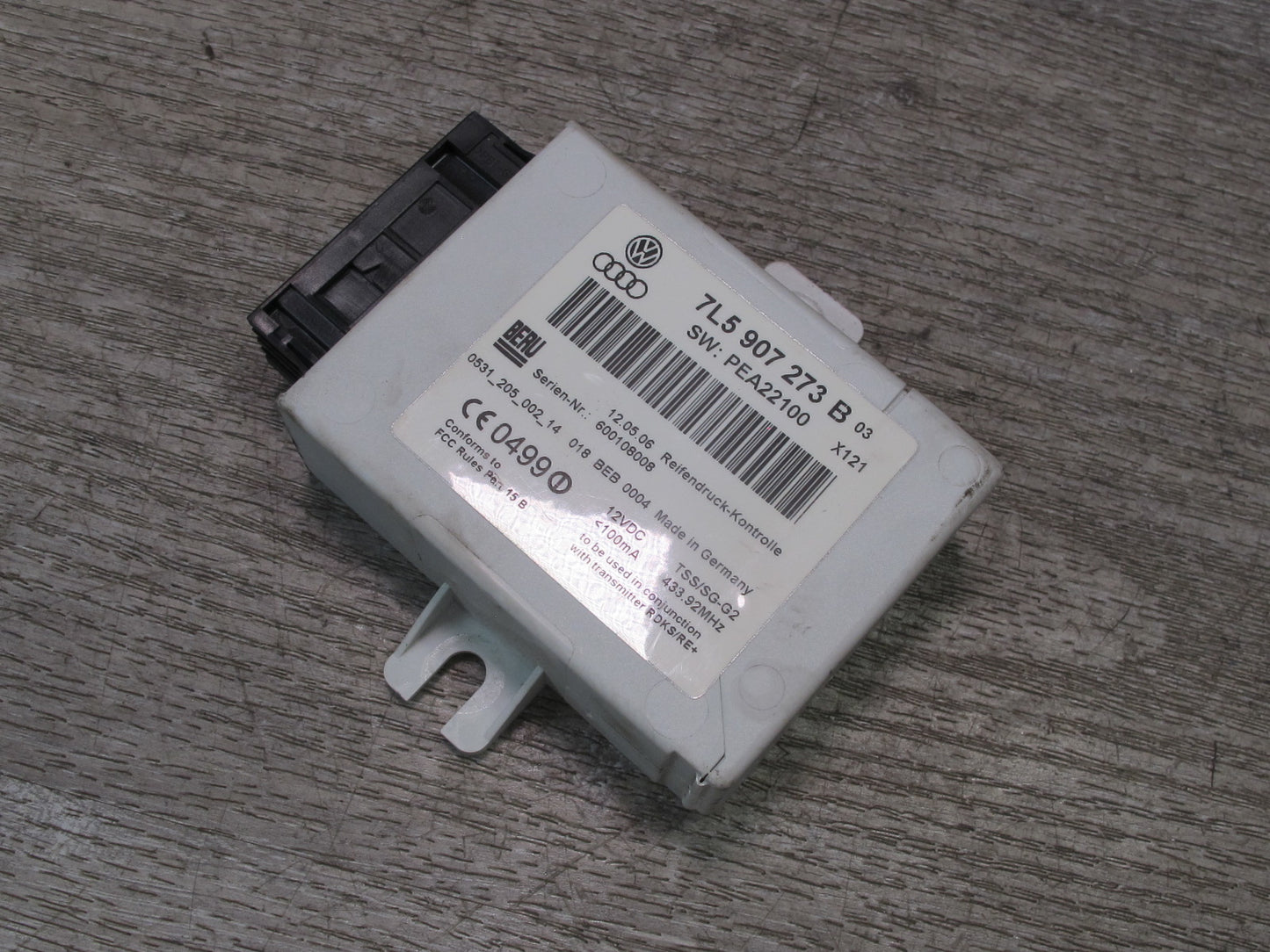 2003-2010 Porsche Cayenne 955 TPMS Tire Pressure Control Module 7L5907273B