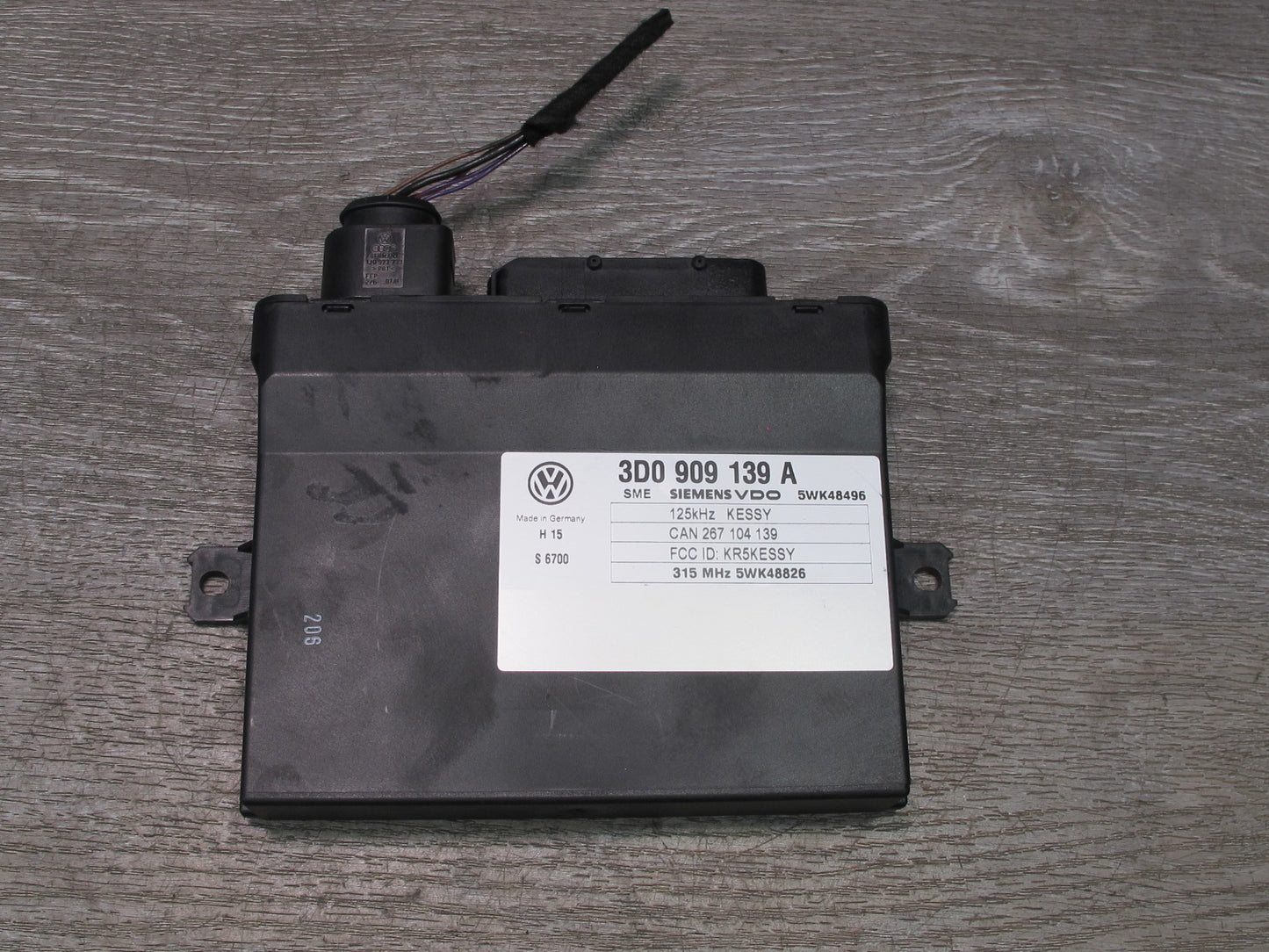 2003-2006 Porsche Cayenne 955 Keyless Entry Control Module 3D0909139A