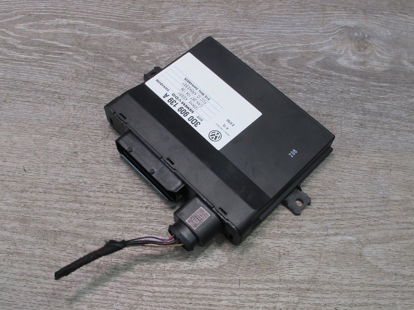 2003-2006 Porsche Cayenne 955 Keyless Entry Control Module 3D0909139A
