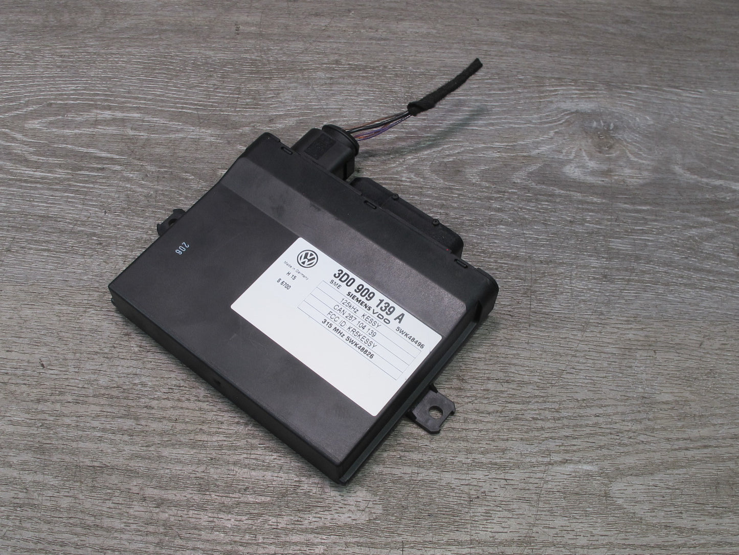 2003-2006 Porsche Cayenne 955 Keyless Entry Control Module 3D0909139A