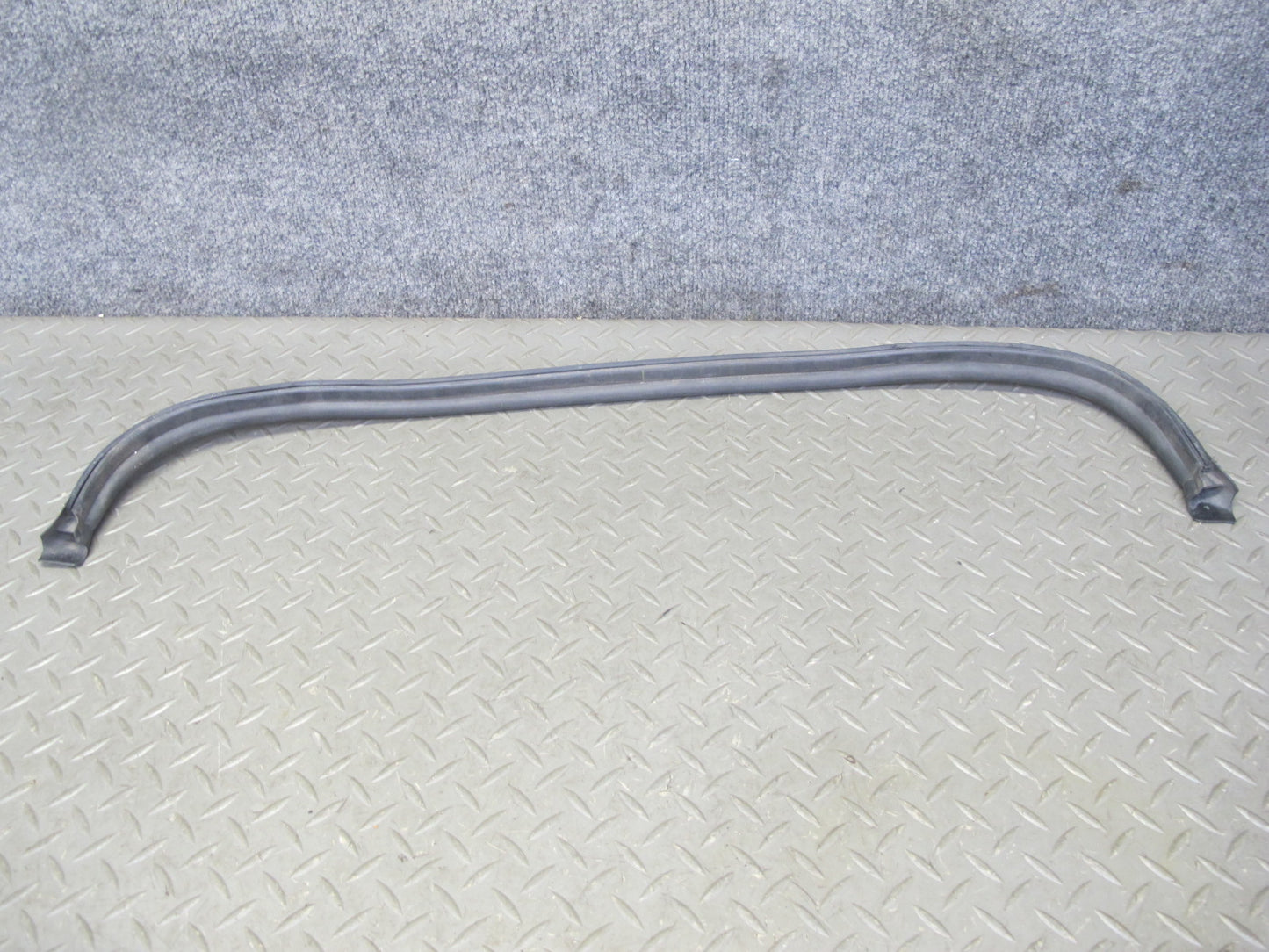 01-06 BMW E46 Convertible Roll Bar Exterior Weatherstrip Rubber Seal Set OEM